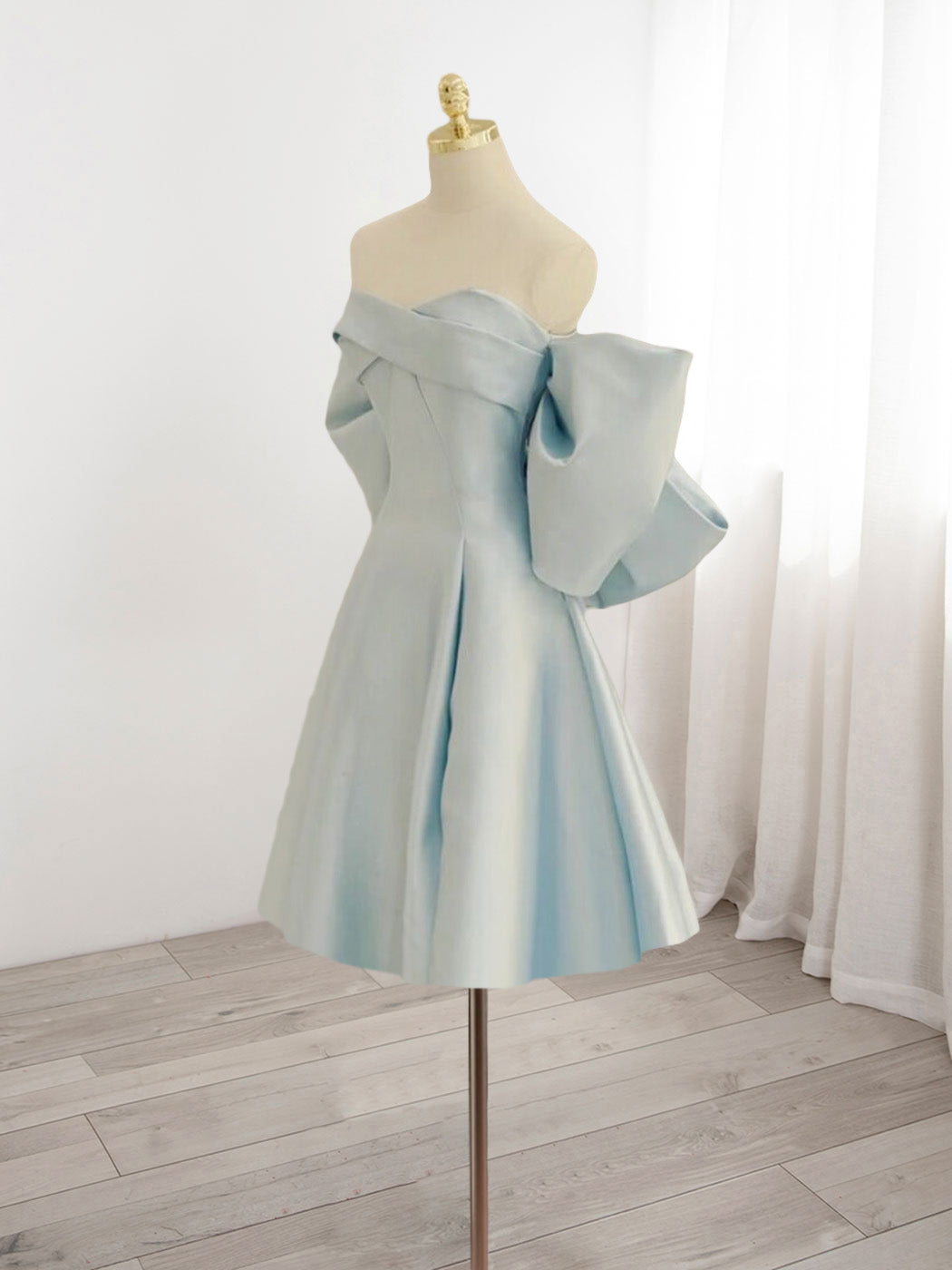 Elegant Blue Sweetheart Neck Satin Short Prom Dress | Homecoming Party Gown | Perfect for Formal Dances, Evening Events & Special Occasions