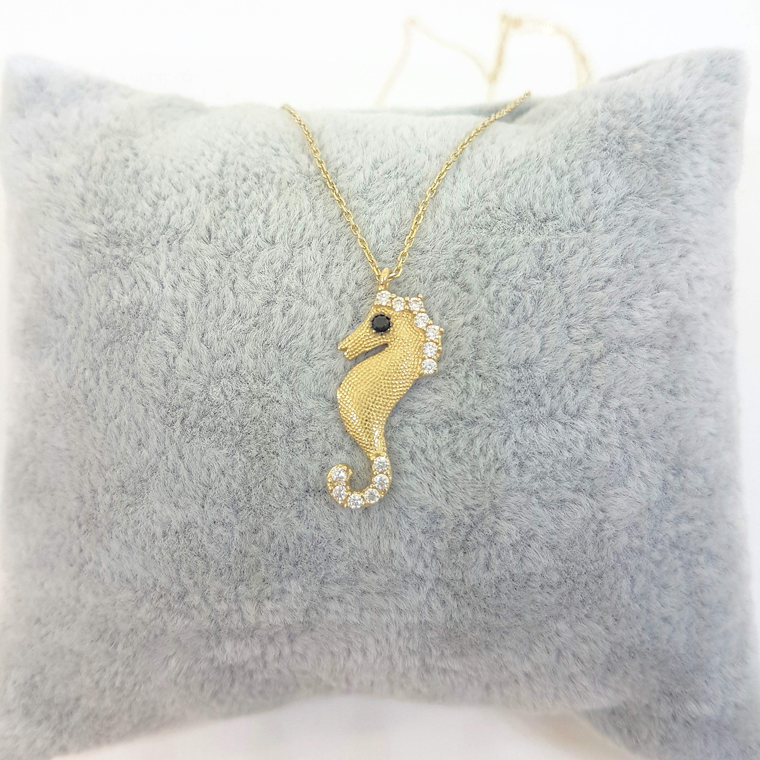 14K Solid Gold Seahorse Pendant Necklace for Women - Real Gold Ocean Jewelry Gift | Elegant Sea Life Necklace for Beach Vacation, Birthday & Anniversary Gifts