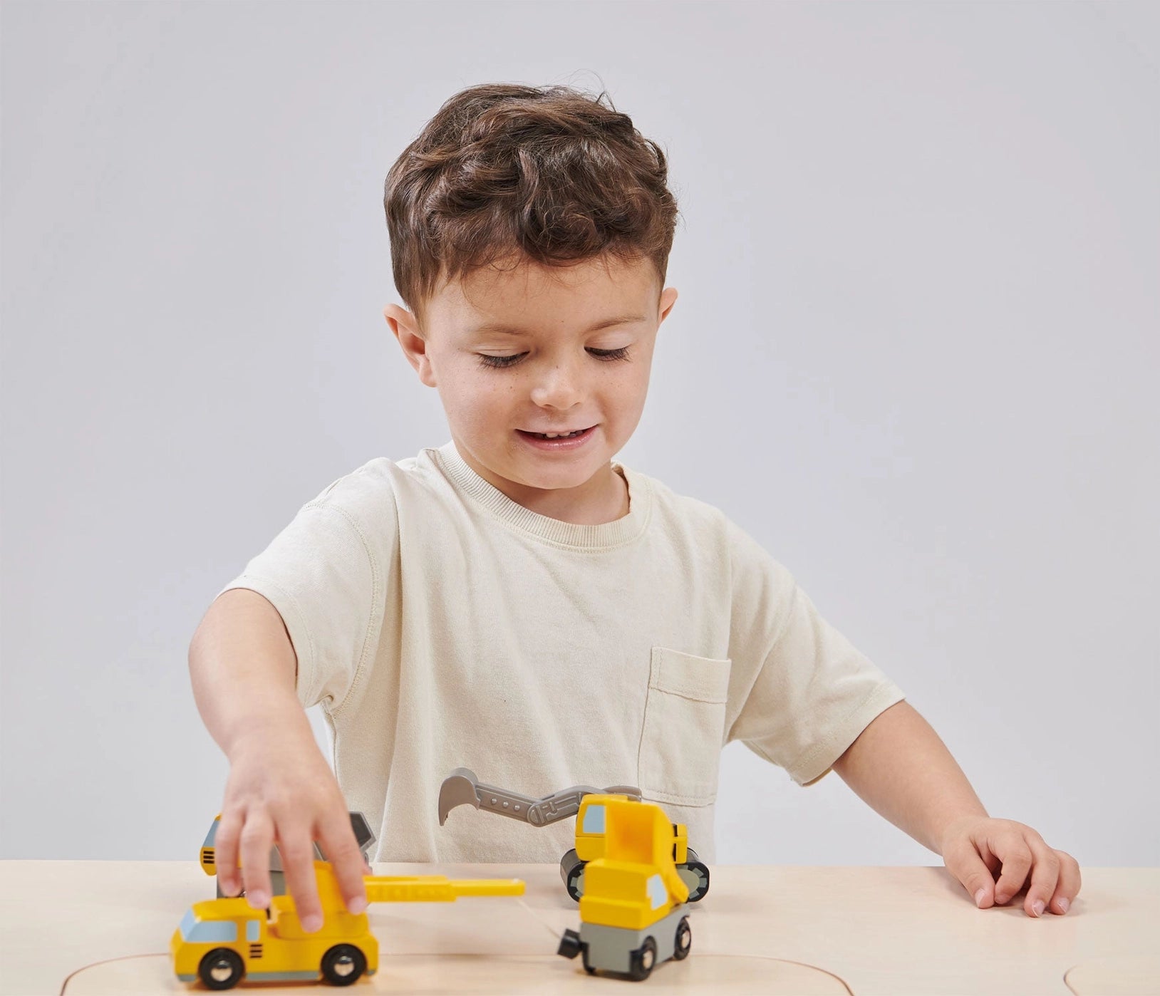 Best Wooden Toy Vehicles for Kids - Construction Trucks & Cars Building Set - STEM Learning Toys for Toddlers - Perfect for Pretend Play, Birthday Gifts & Classroom Activities