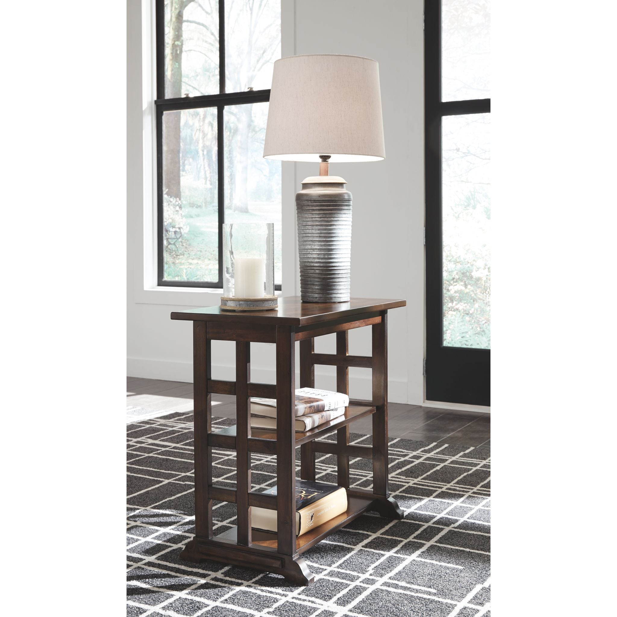 Braunsen Chairside Table - Brown Wooden End Table for Living Room, Bedroom, or Office - Perfect for Holding Lamps, Books, and Drinks