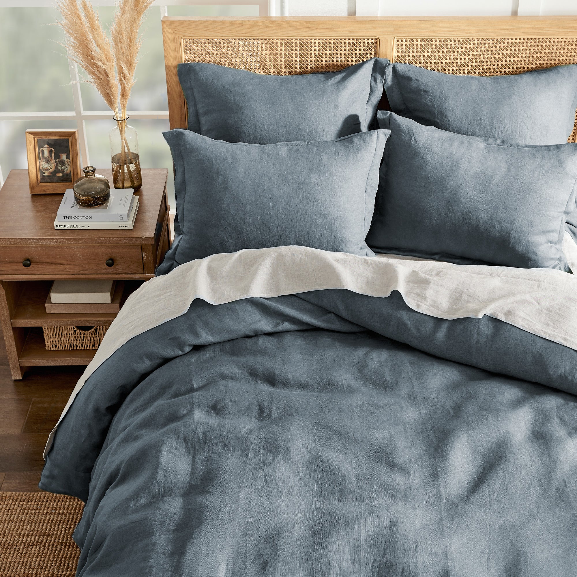 Premium Washed Linen Duvet Cover Set - Breathable & Soft 100% Natural Flax Fabric - Queen Size Bedding for Summer & All Seasons - Perfect for Cozy Bedrooms, Guest Rooms & Vacation Homes