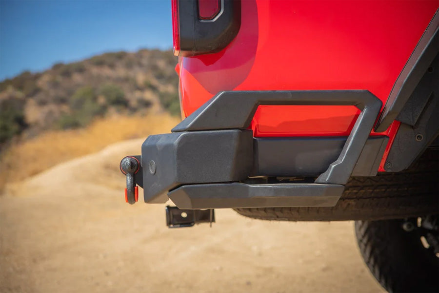 Jeep Gladiator JT Heavy Duty Body Armor Front Bumper with Step - Off-Road 4x4 Accessories for Adventure & Rock Crawling