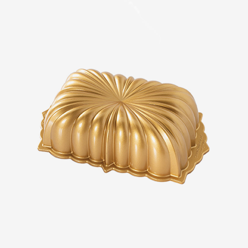 Fox Run Classic Fluted Loaf Pan - Nonstick Bread Baking Pan for Homemade Banana Bread, Pound Cake & Artisan Loaves - Perfect for Holiday Baking & Gift Giving