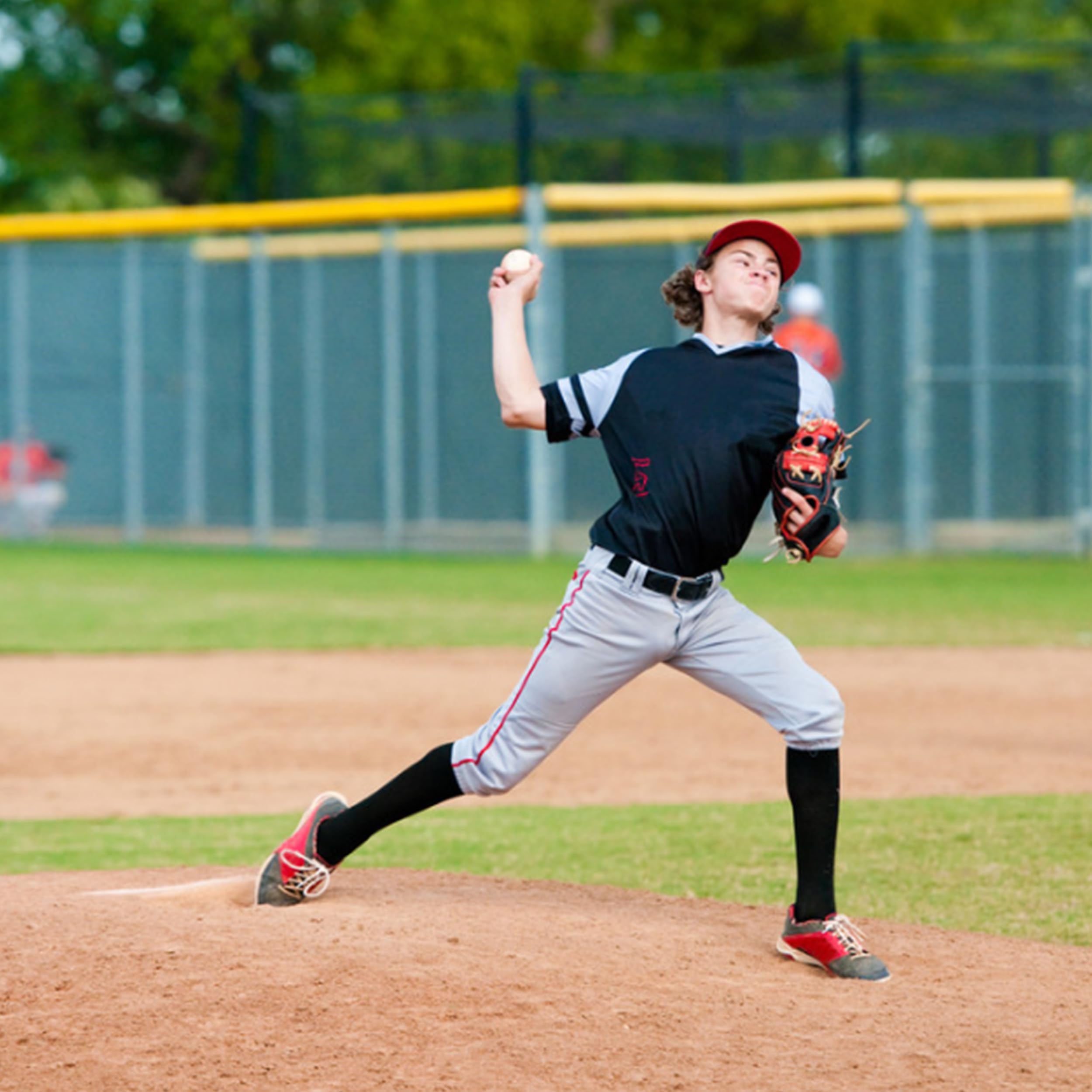XTBPQMX Baseball & Softball Socks with Belt Combo Set - 2 Pairs Cushioned Athletic Socks + Adjustable Belt for Men & Women - Perfect for Baseball, Softball, Soccer & Multi-Sport Activities