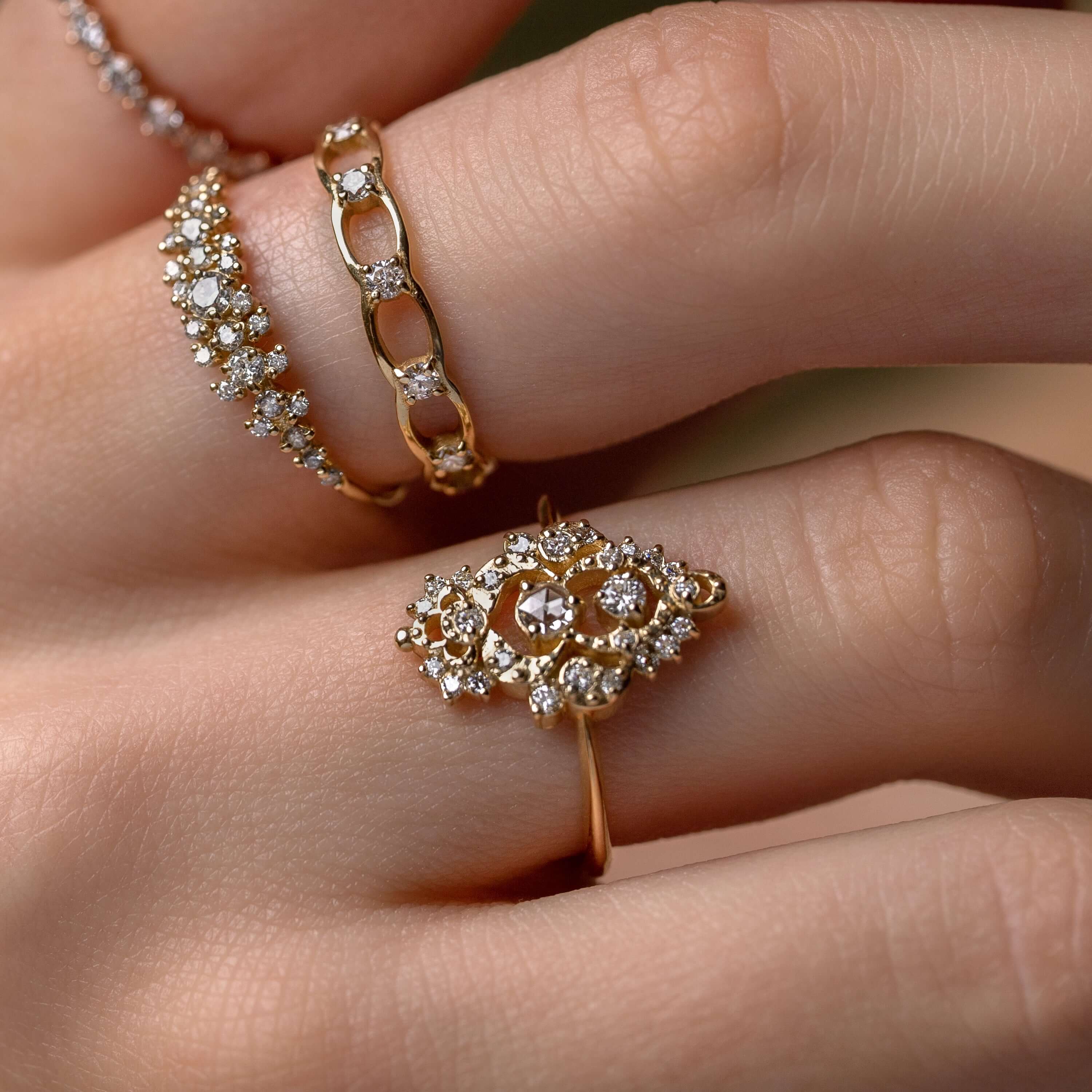 Elegant Drawing Room Ring - Vintage Inspired Statement Jewelry for Women - Perfect for Parties, Weddings & Special Occasions