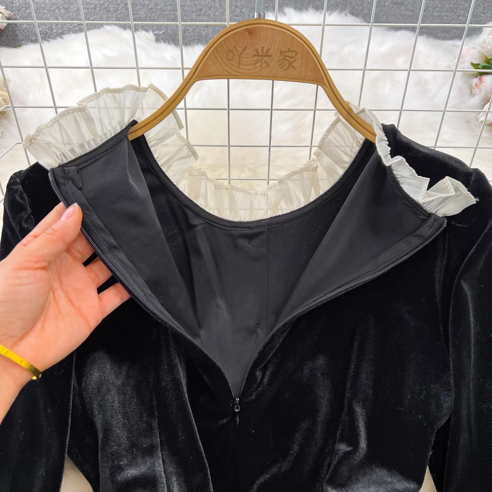 Black Velvet Round Neck Dress for Women | Autumn & Winter Fashion | Elegant & Comfortable | Perfect for Parties, Dates & Office Wear