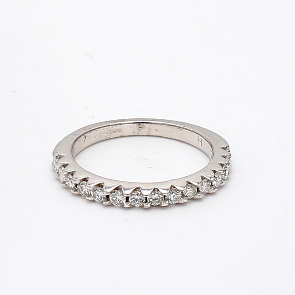 0.80 Carat Round Brilliant F VS1 Diamond Engagement Ring in 14K White Gold - Perfect for Proposals, Weddings & Anniversary Gifts