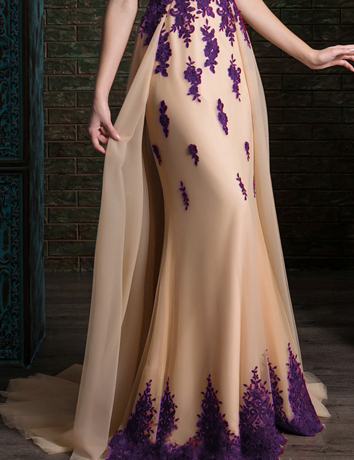 Elegant Lace Prom Dress for Girls - Long Evening Party Gown with Sweep Train (Style EV429) | Perfect for Homecoming, Formal Dances & Special Occasions