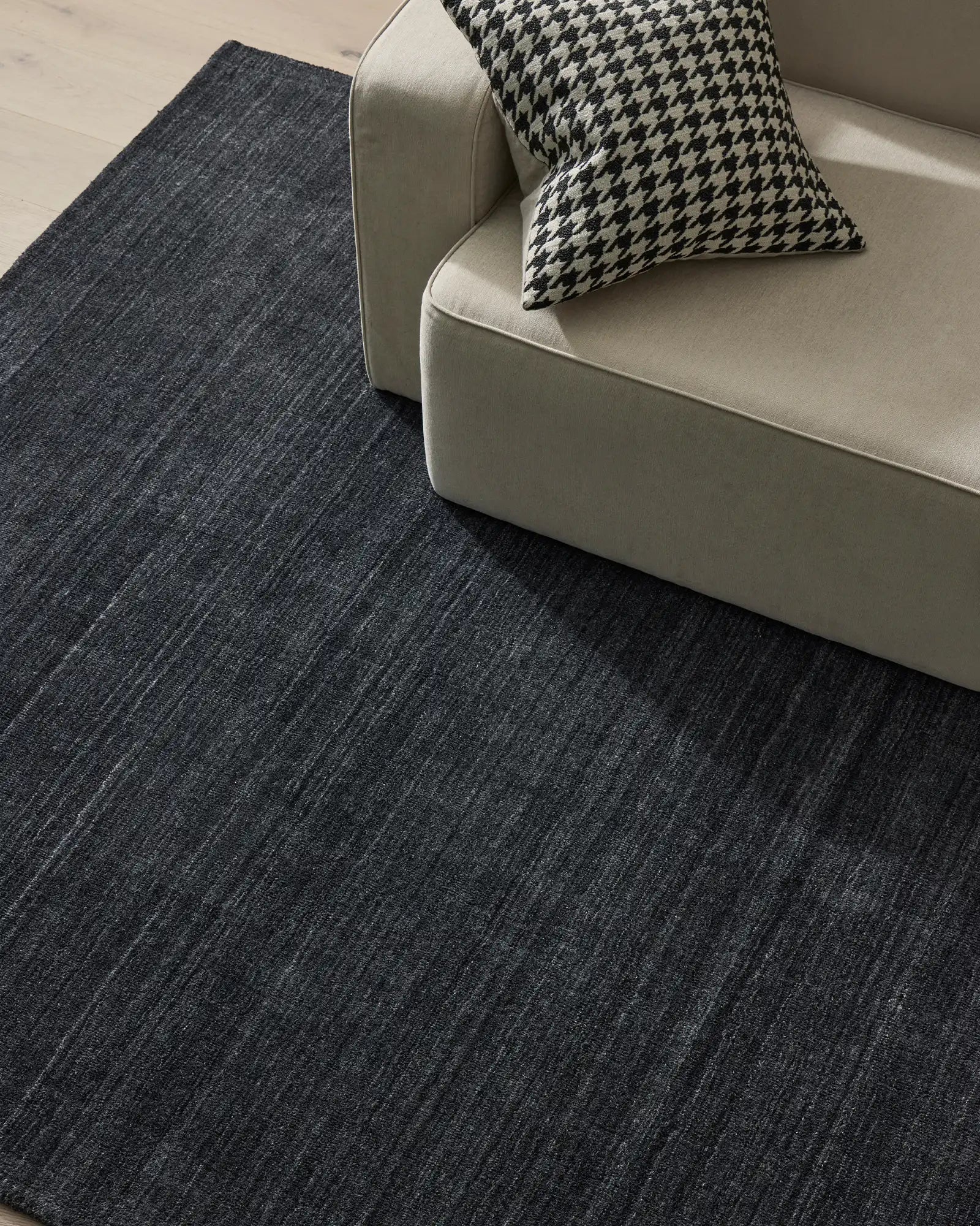 Premium Gippsland Rug Alloy - Durable & Stylish Home Decor Carpet for Living Room, Bedroom, and Office Spaces