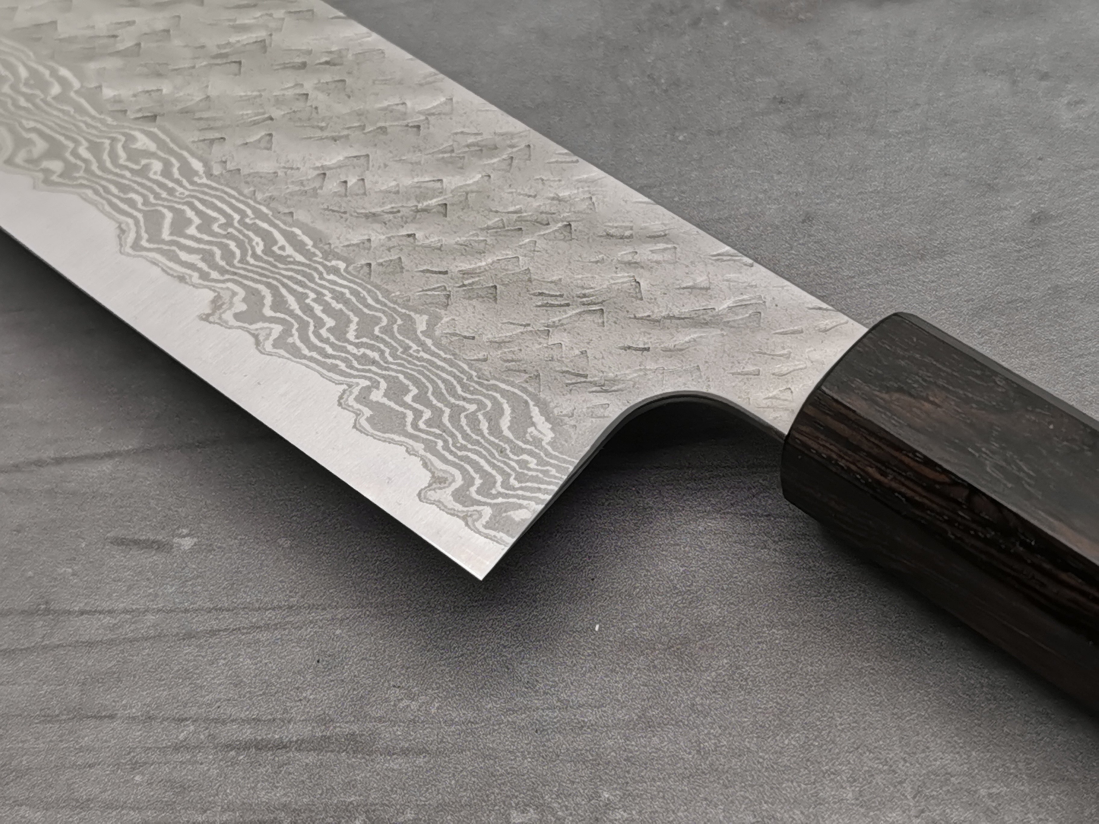 Nigara Hamono VG10 Damascus Nakiri Knife - Japanese Chef Knife for Vegetable Cutting, Slicing & Chopping - Perfect for Home Kitchen, Professional Cooking & Sushi Preparation