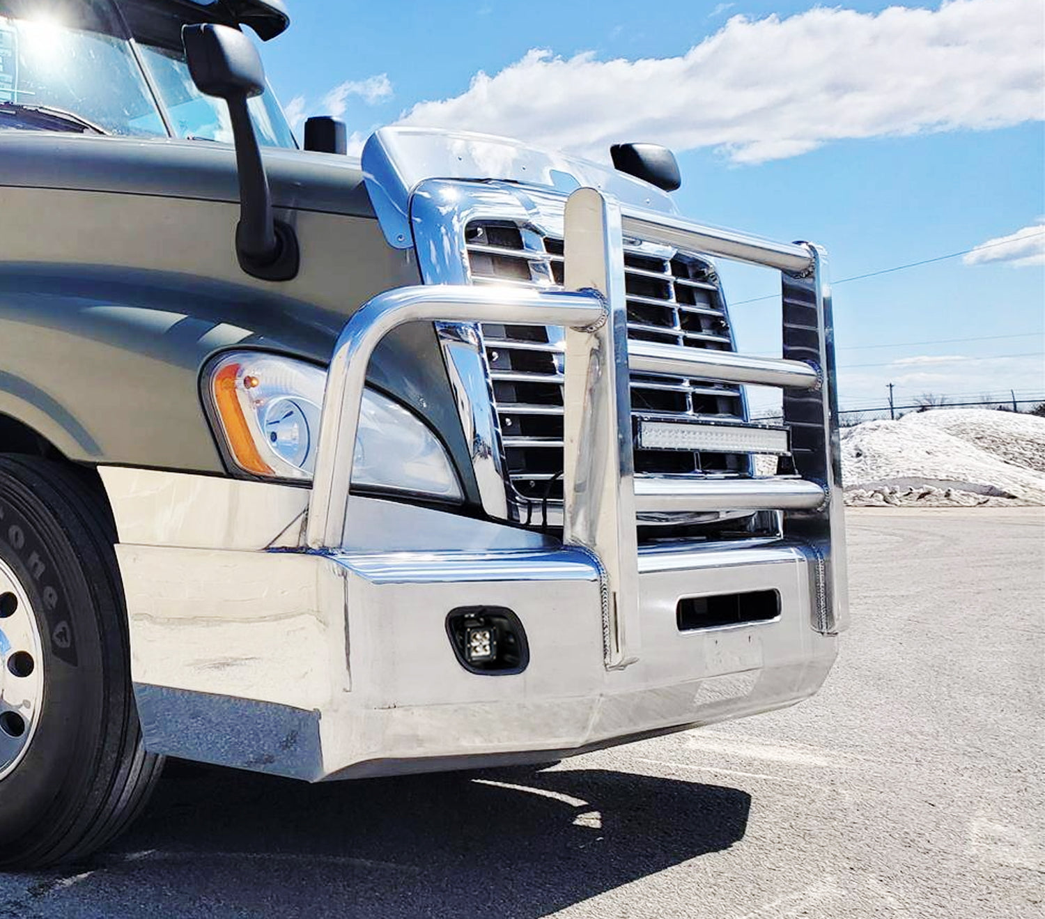 20W LED Pod Fog Light Kit with Brackets & Wiring Harness - Compatible with 2008-2017 Freightliner Cascadia Trucks - Off-Road, Foggy Weather & Night Driving Safety Lights