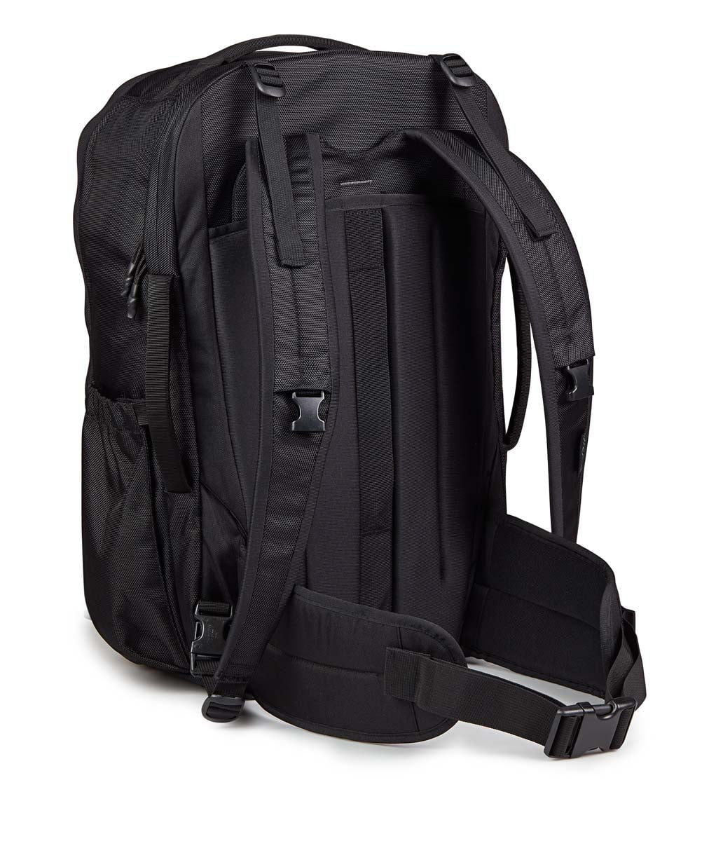 JanSport Venture Pack - Lightweight Water-Resistant Backpack for School, Travel & Hiking | Durable Black Daypack with Laptop Sleeve