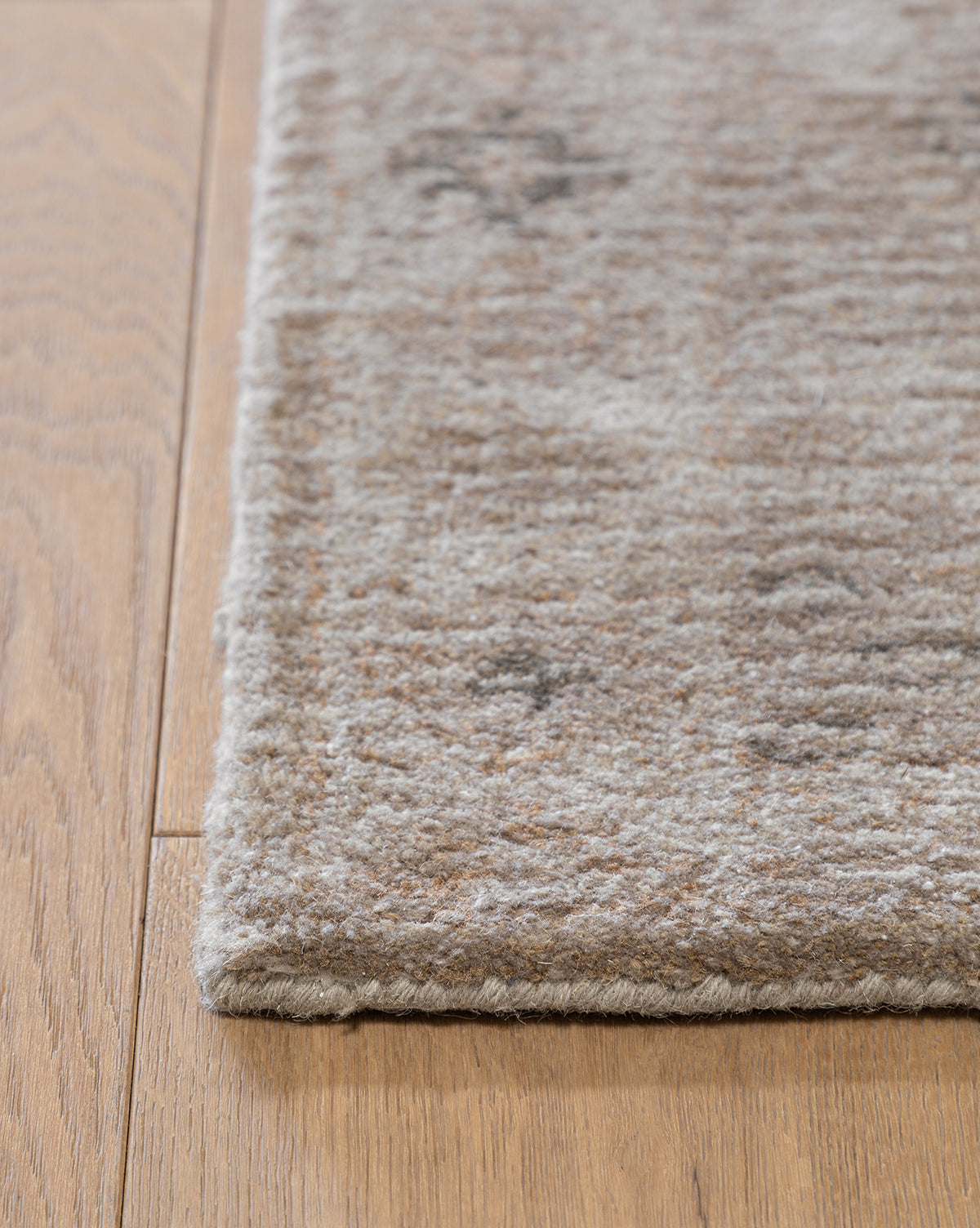Siyara Hand Tufted Wool Rug - Soft & Durable Area Rug for Living Room, Bedroom, Dining Room - Perfect for Home Decor & Cozy Spaces