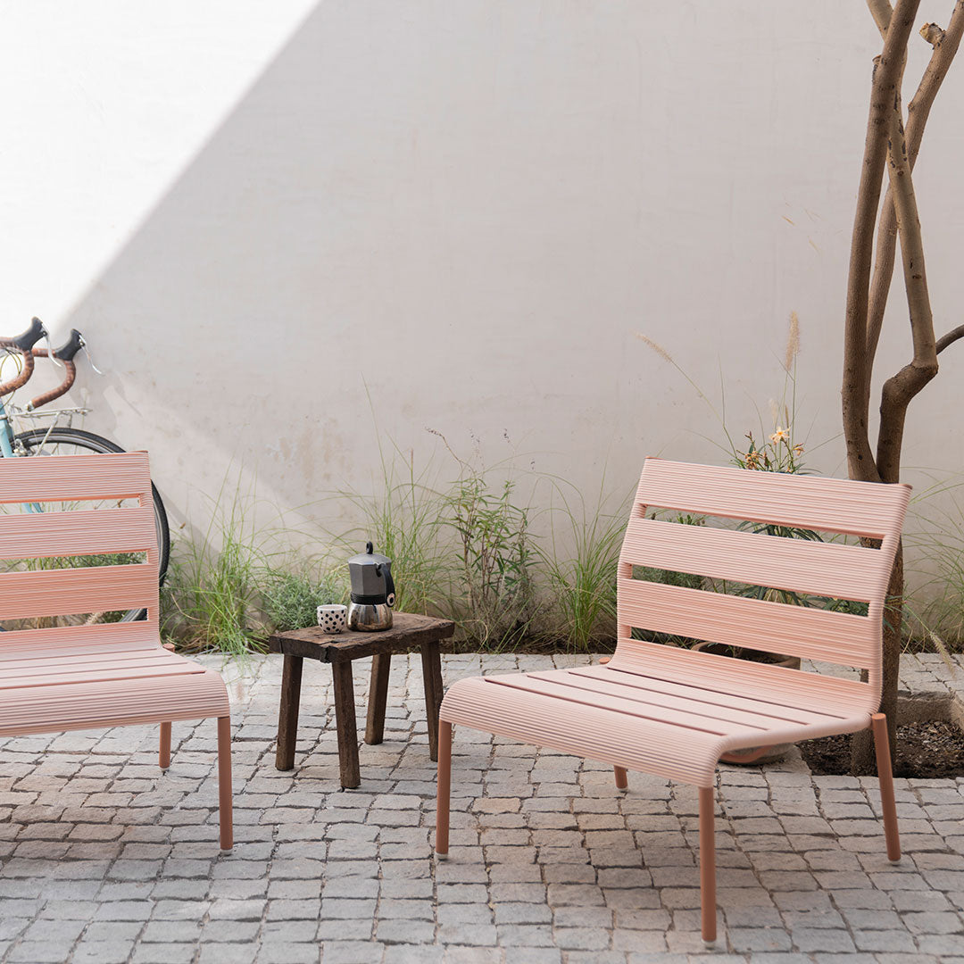 Barcelonette Outdoor Club Chair - Patio Lounge Chair with Cushion, Weather-Resistant Wicker Furniture for Garden, Poolside, Deck, and Backyard Relaxation
