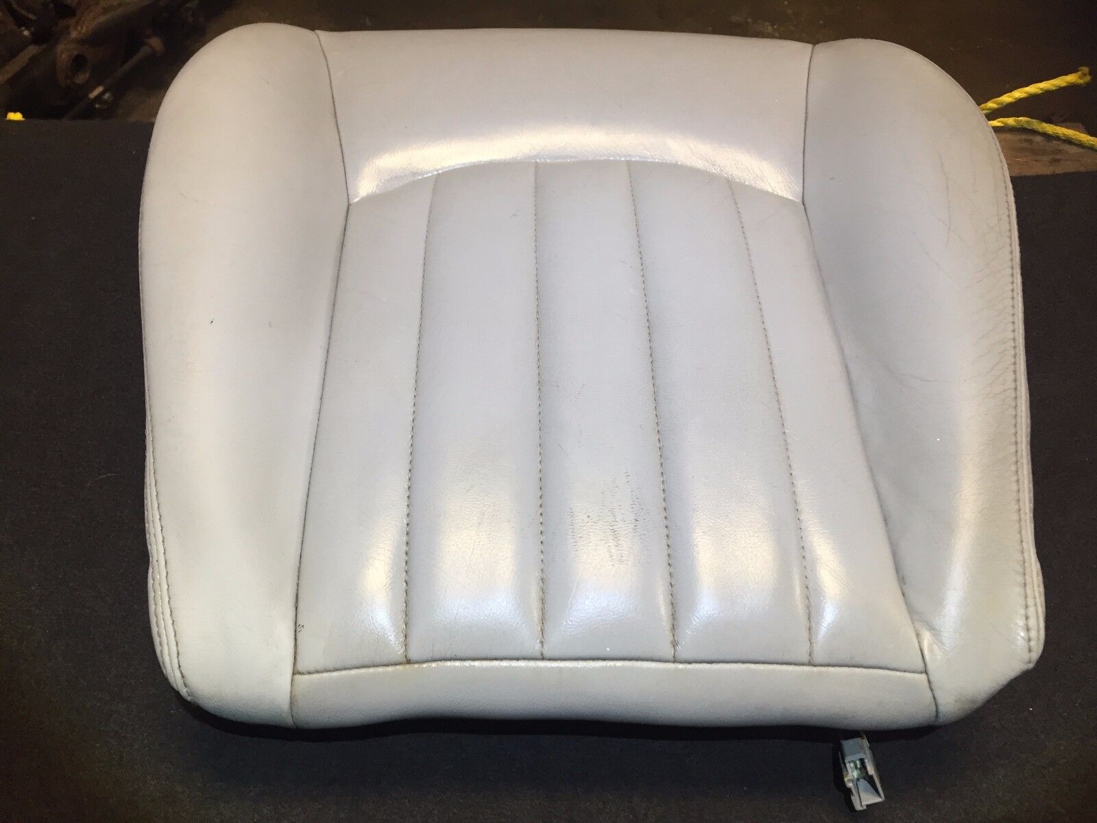 2002-2008 Jaguar X-Type Front Passenger Right Seat Lower Cushion Replacement - OEM Quality Fit for Daily Commuting & Road Trips