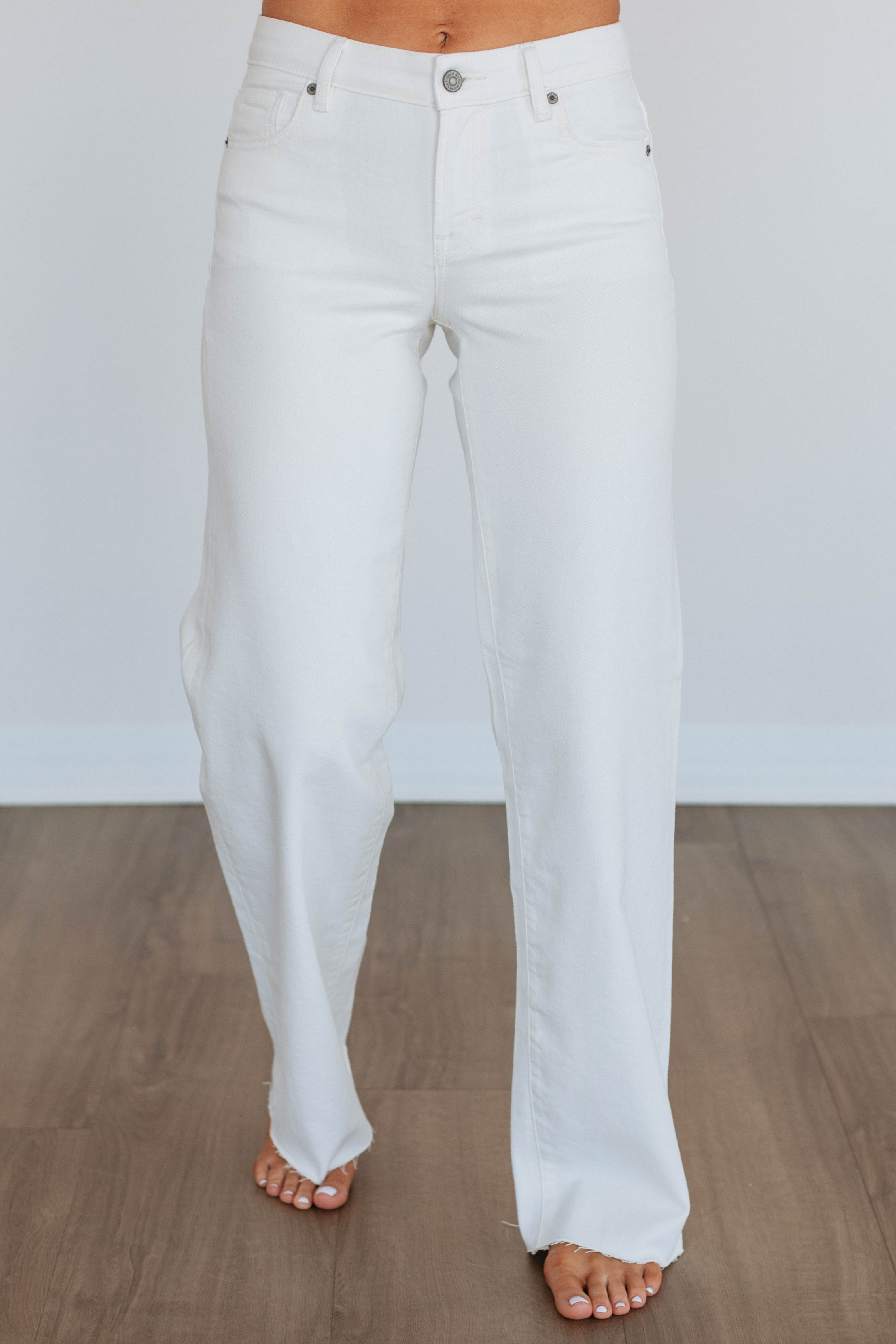 Logan Hidden Jeans for Women - Ivory Stretch Denim Pants with Comfortable Waistband | Perfect for Casual Wear, Office & Date Night