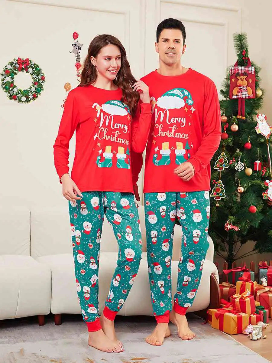 **Family Matching Christmas Pajamas Sets - Cozy Holiday Sleepwear for Kids & Adults - Perfect for Christmas Morning & Family Photos**
