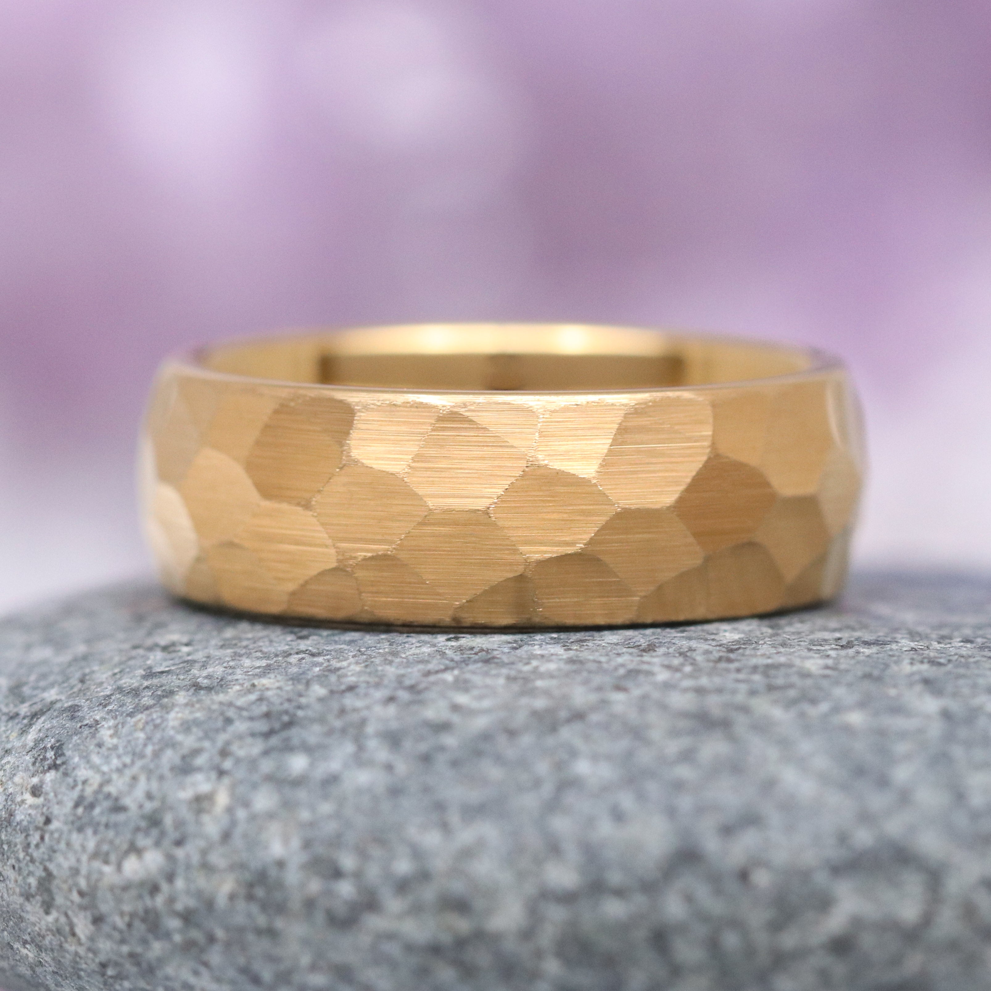 8MM Hammered Gold Wedding Band - Yellow Gold Tungsten Carbide Ring for Men - Durable & Scratch-Resistant for Everyday Wear & Special Occasions