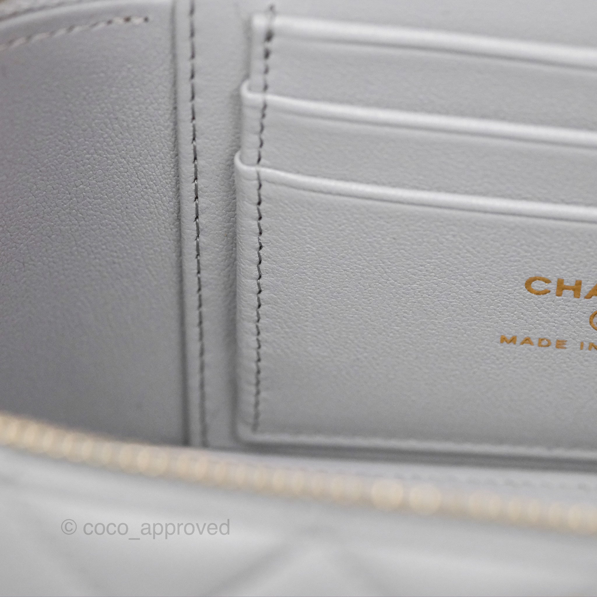 Chanel Adjustable Chain Grey Lambskin Vanity Bag with Aged Gold Hardware - Perfect for Evening Events & Luxury Fashion Accessories