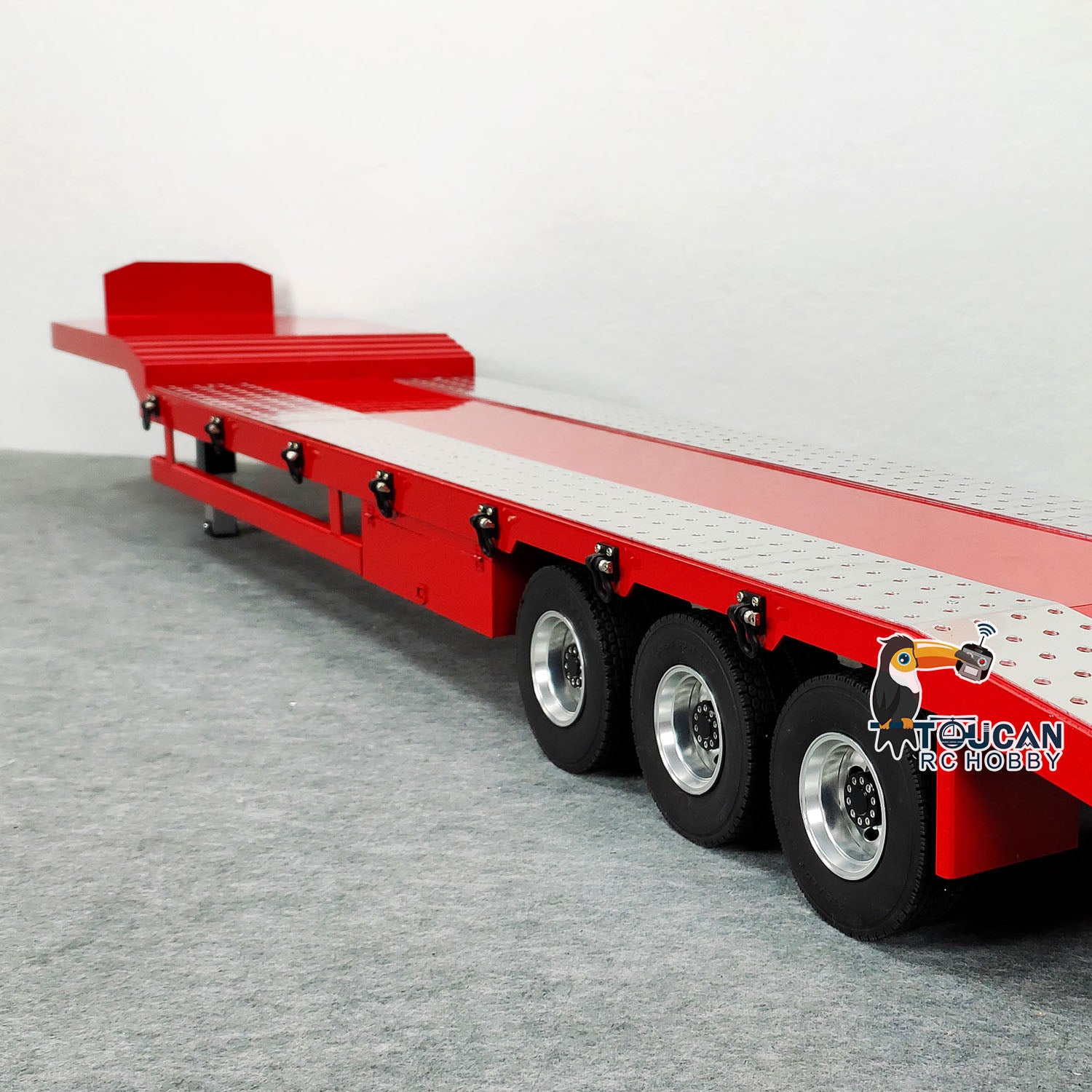 1/14 Scale Metal RC Semi Trailer for Tractor Trucks - Electric Lifting Legs & Tailgate - Realistic Radio Control Simulation Car - DIY Hobby Model for Adults - Perfect for Off-Road Adventures & Truck Shows