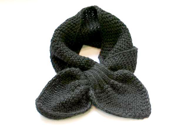 Alpaca Hand Knitted Pull Through Scarf - Soft Winter Black Scarf for Women & Men - Perfect for Cold Weather, Outdoor Activities & Fashion Accessory