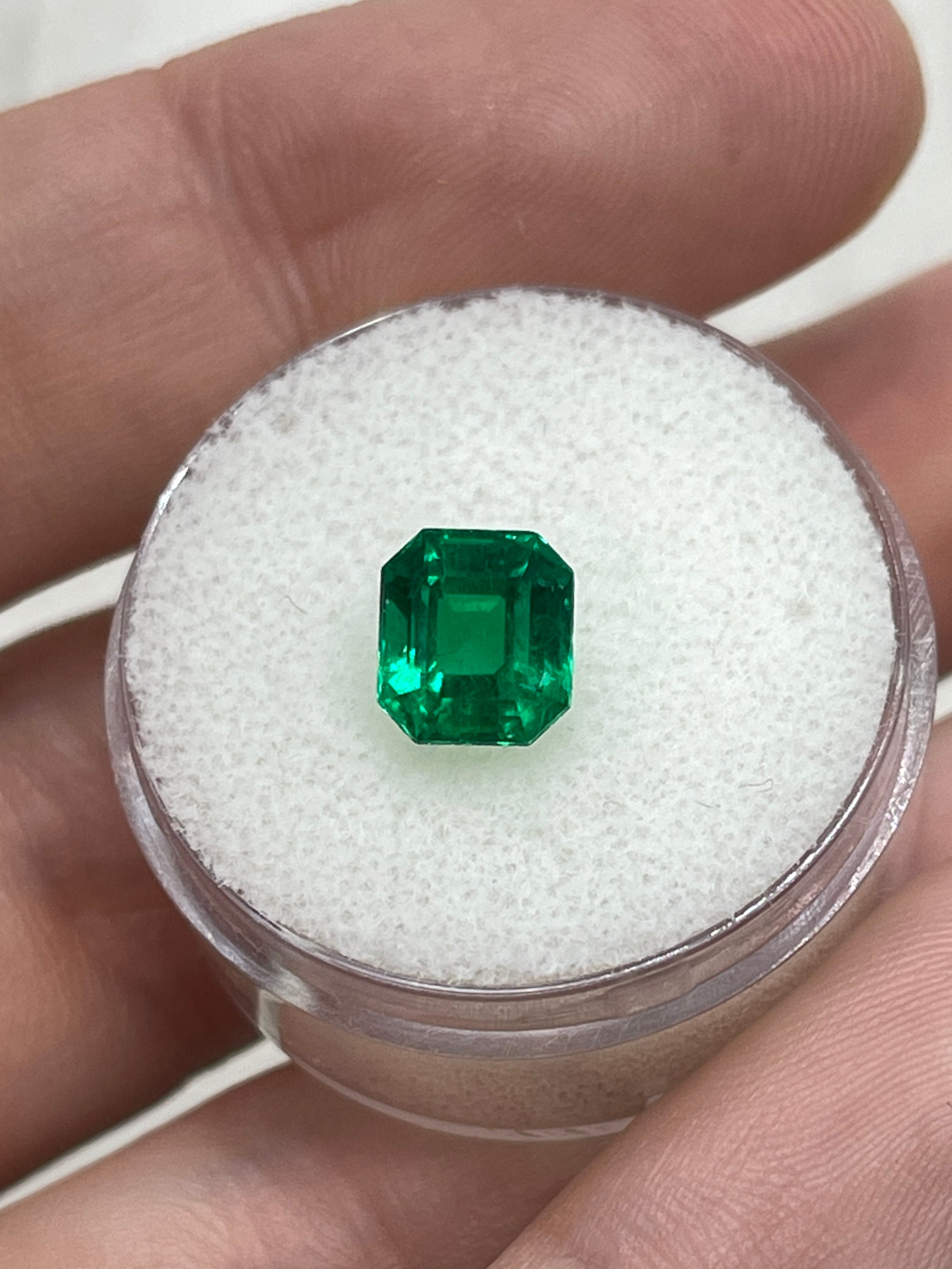 Faith Lab Diamond Art Deco Custom Ring - 1.75 Carat 7.5x6.75mm AAA+ Vivid Muzo Green Colombian Emerald, Emerald Cut Loose Gemstone for Investment & Jewelry Making | Perfect for Engagement Rings, Anniversary Gifts & Luxury Collections
