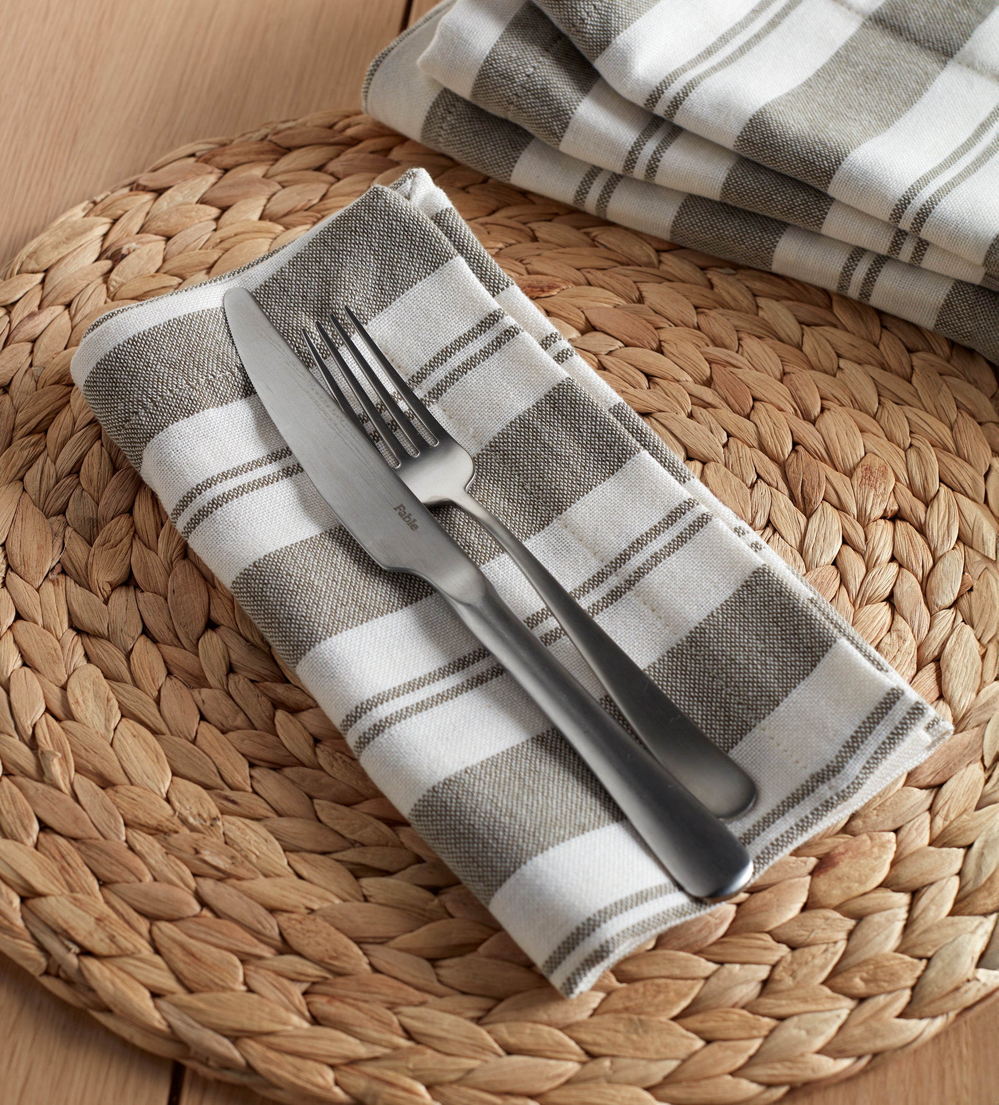 Premium Dark Olive Isaac 100% Cotton Napkins - Set of 4 for Dining Table, Kitchen, and Party Decor - Soft & Absorbent Cloth Napkins for Everyday Use and Special Occasions