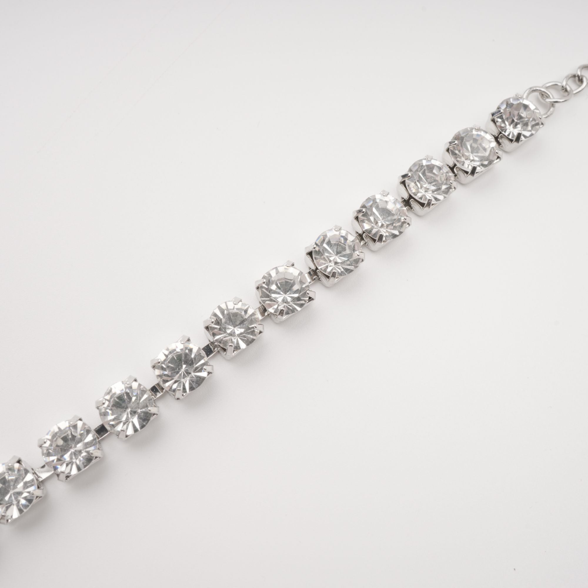Aimee Crystal Embellished Faux Flower Necklace - Elegant Floral Jewelry for Women, Perfect for Weddings, Parties & Everyday Wear
