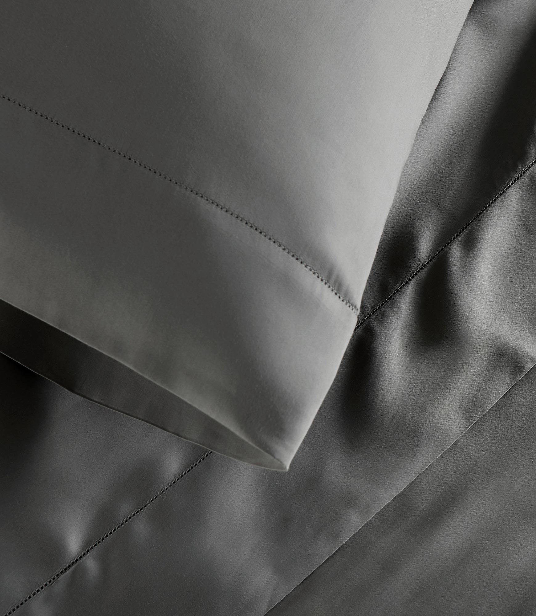 Premium Clara Sateen Sheet Set - Soft 100% Cotton Bed Sheets, Breathable & Wrinkle Resistant - Perfect for Master Bedroom, Guest Room & Dorm Use