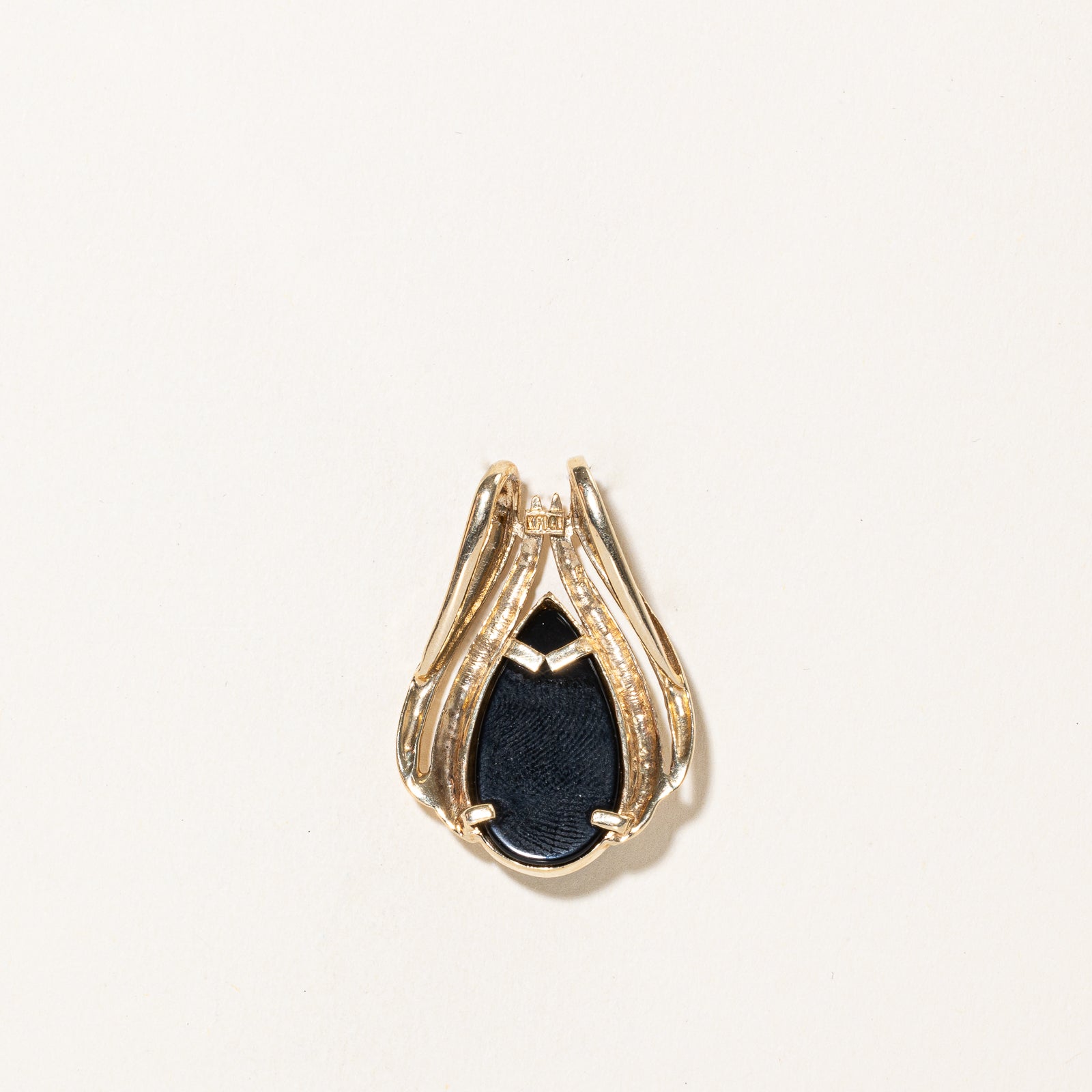5.00ct Pear Cabochon Onyx Grooved Pendant - Elegant Handmade Jewelry for Women, Perfect for Weddings, Parties & Special Occasions