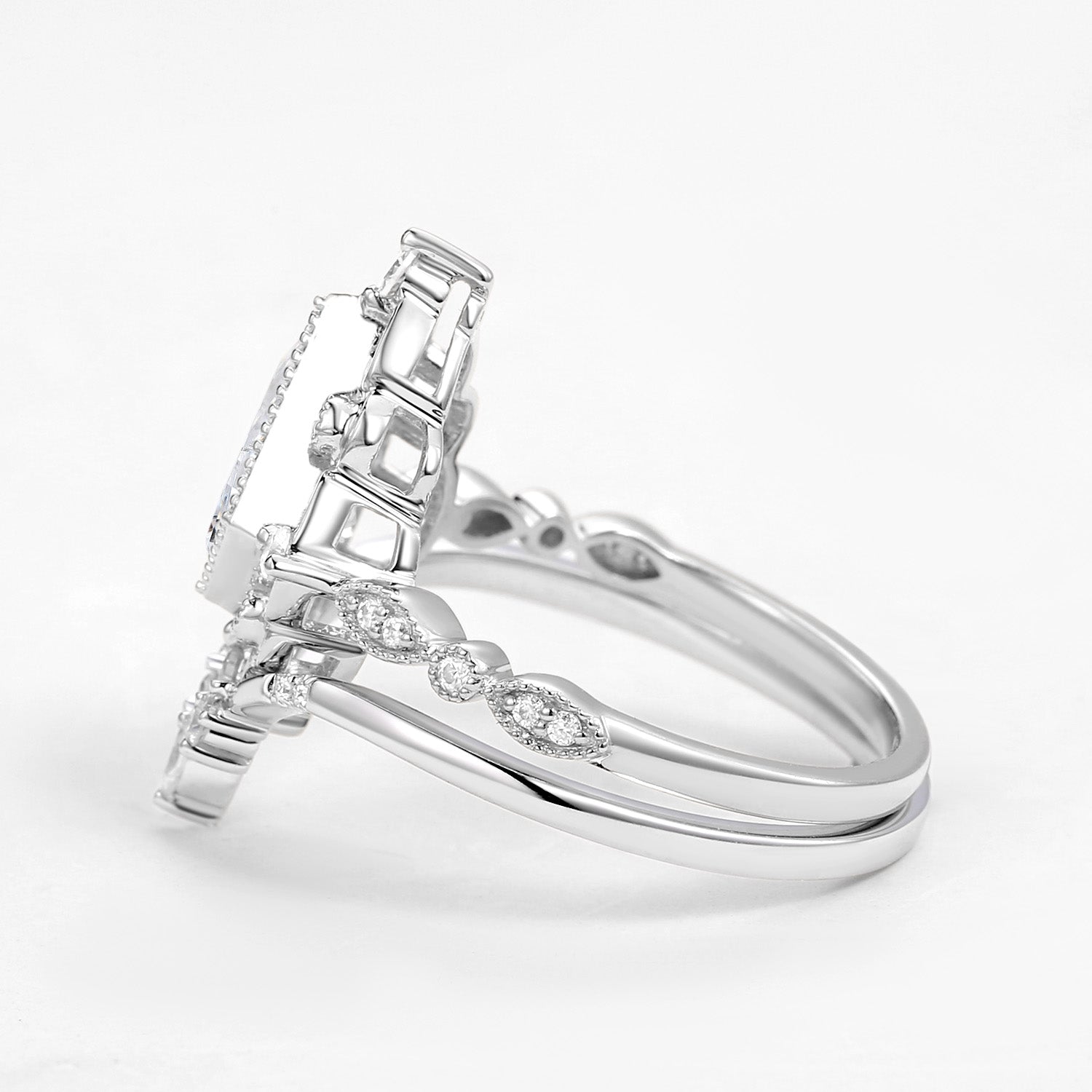 Art Deco Style Vintage Kite Cut Moissanite Engagement Ring Set - 2 Piece Wedding Band for Women - Perfect for Proposals, Anniversaries & Bridal Jewelry