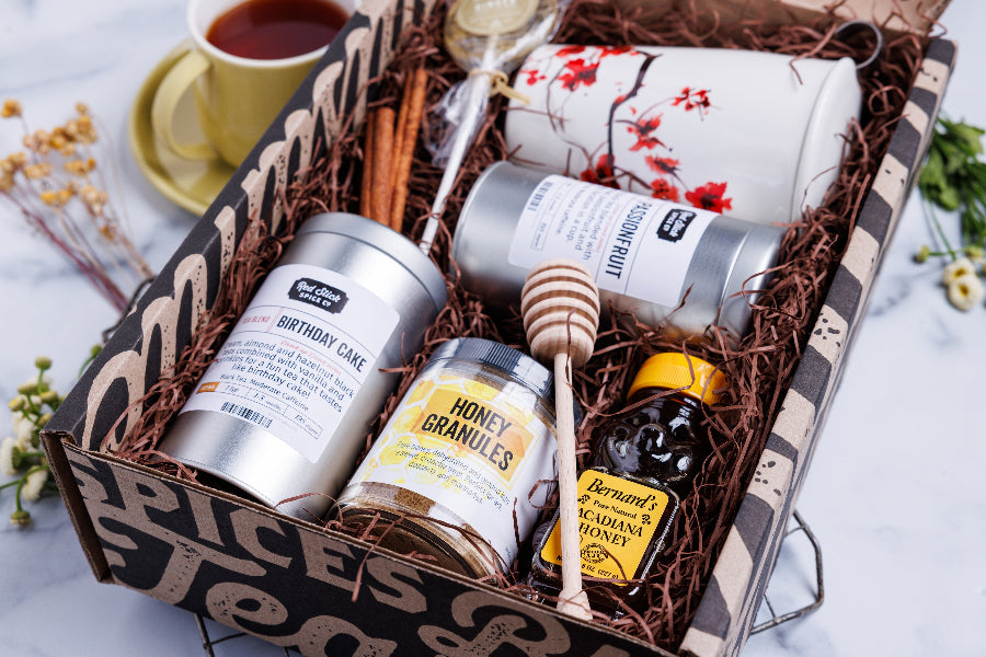Valentine's Day Tea & Honey Gift Box Set - Premium Loose Leaf Tea & Raw Honey - Perfect for Romantic Gifts, Anniversary, Wedding Favors & Couple's Spa Night