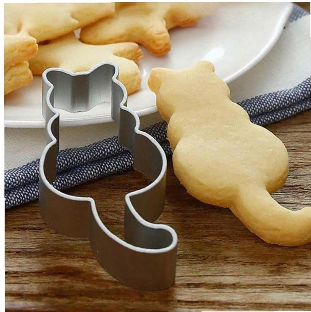 1pc Stainless Steel Cat-Shaped Cake & Biscuit Mold - DIY Baking Tool for Fondant, Cookies, Cupcakes - Perfect for Birthday Parties, Baby Showers & Holiday Dessert Decorations