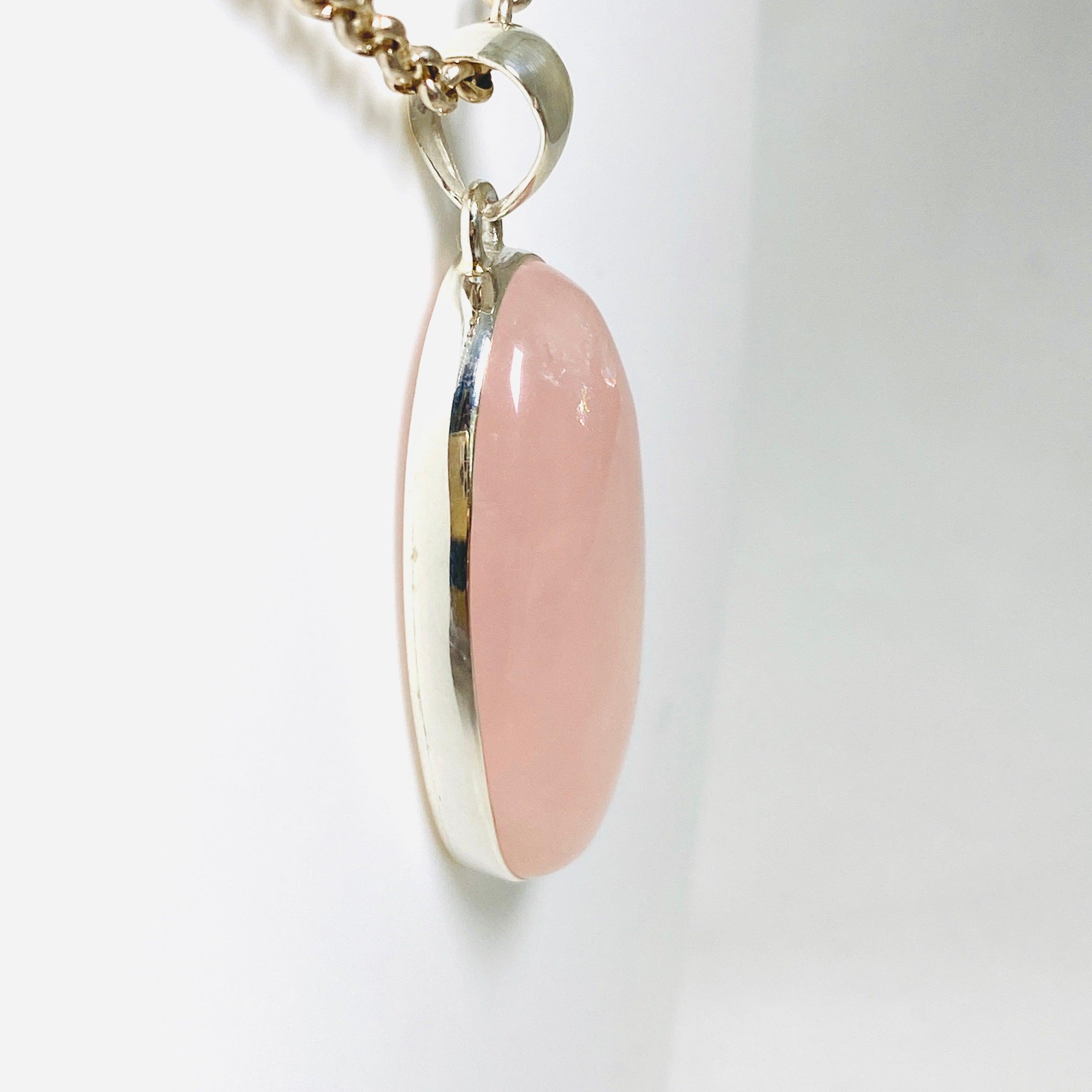 Rose Quartz Oval Pendant Necklace - Natural Healing Crystal Jewelry for Women - Elegant Gift for Valentine's Day, Birthday & Anniversary - Perfect for Meditation, Energy Healing & Spiritual Balance