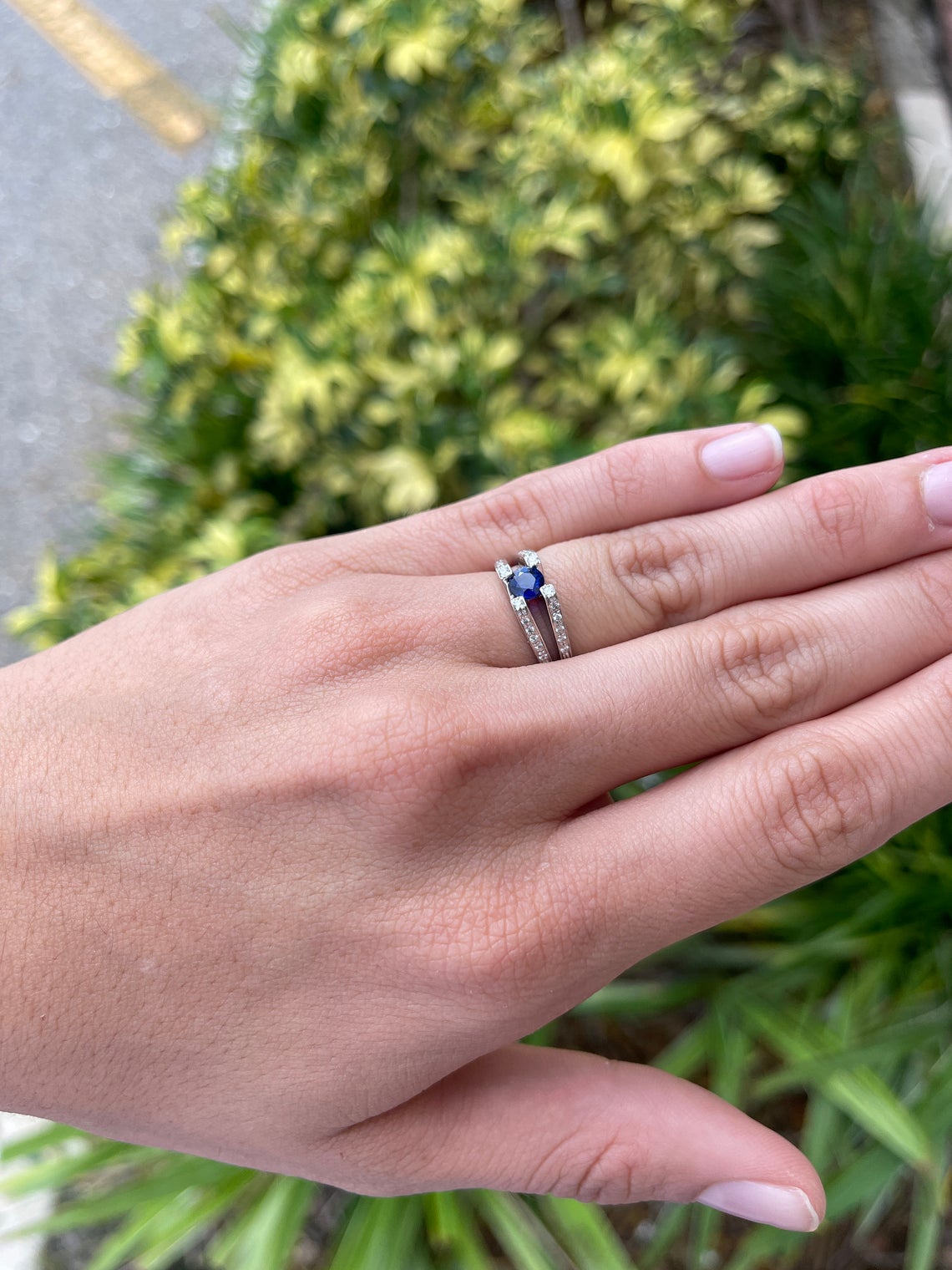 18K Gold Natural Purple Blue Tanzanite & Diamond Ring for Women - Elegant Engagement, Wedding, Anniversary Jewelry Gift