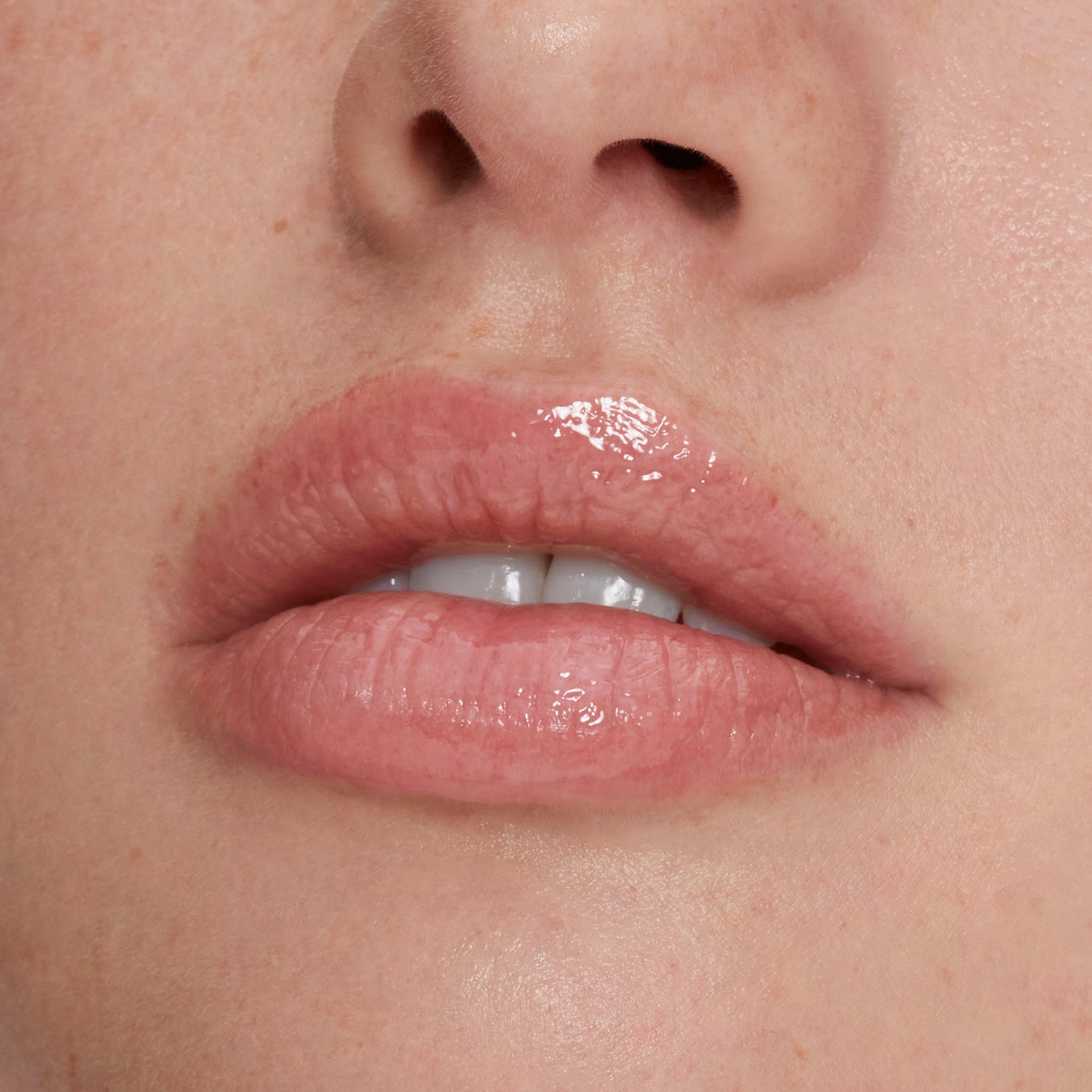 Hydrating Lip Oil for Dry Lips - Moisturizing & Nourishing Treatment - Perfect for Daily Use & Night Care
