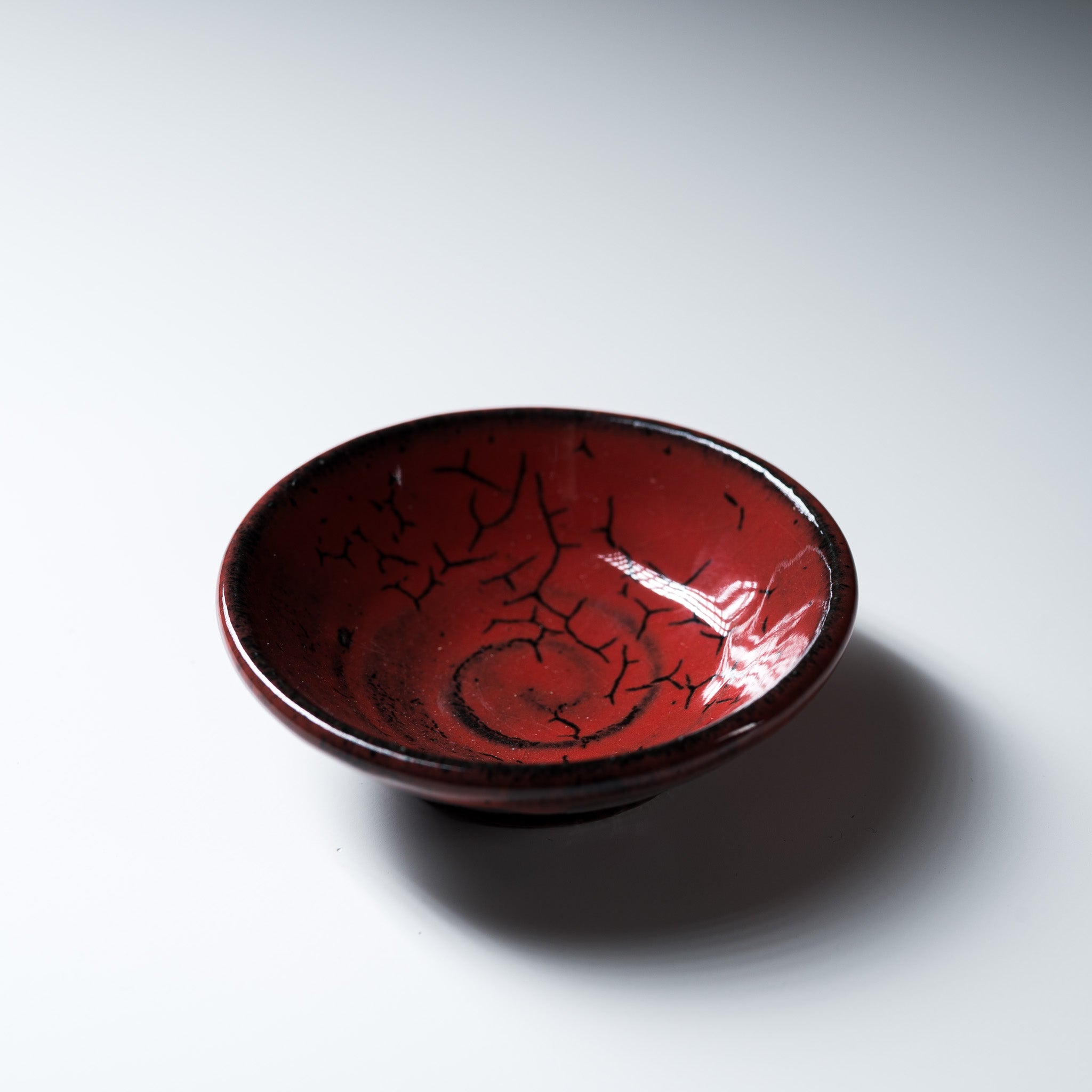 NINSHU Small Single Dish - Kouki Red Glaze Ceramic Plate for Sushi, Desserts & Appetizers | Elegant Japanese Dining & Home Decor
