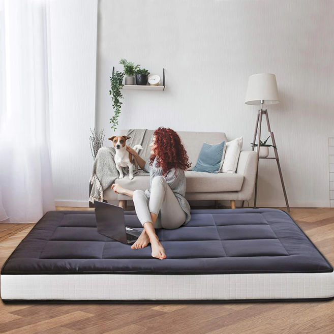 MAXYOYO Padded Japanese Floor Mattress - Black Foldable Roll Up Futon for Bedroom, Guest Room & Travel | Comfortable Floor Sleeping Mat for Adults & Kids