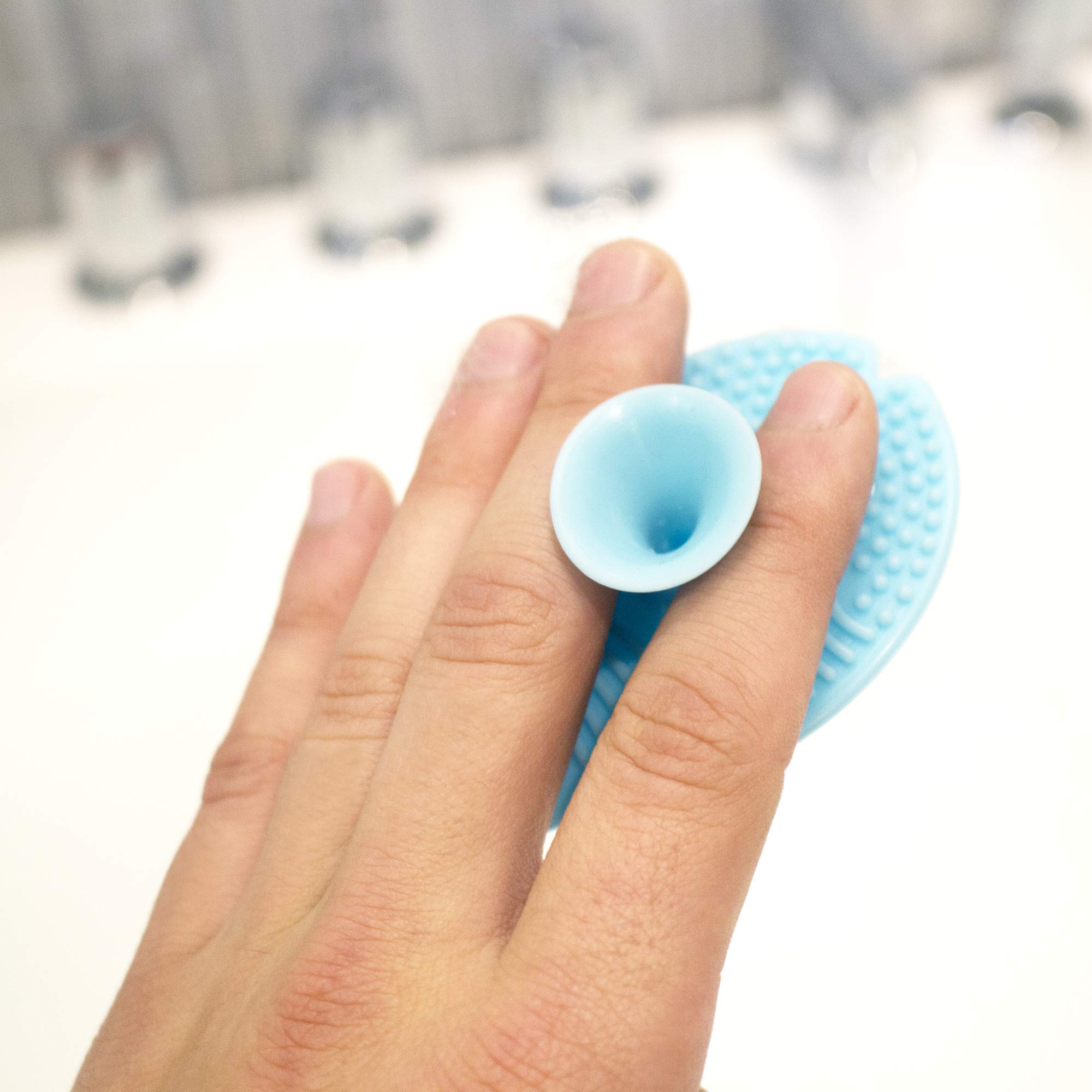 Innobaby Smart Silicone Cradle Cap Brush for Babies - Gentle Exfoliator for Dry Skin & Eczema Relief - Soft Baby Scalp Massager with Suction Handle - Quick Dry Food Grade Silicone (2 Pack, Blue) - Perfect for Newborn Bath Time & Sensitive Skin Care