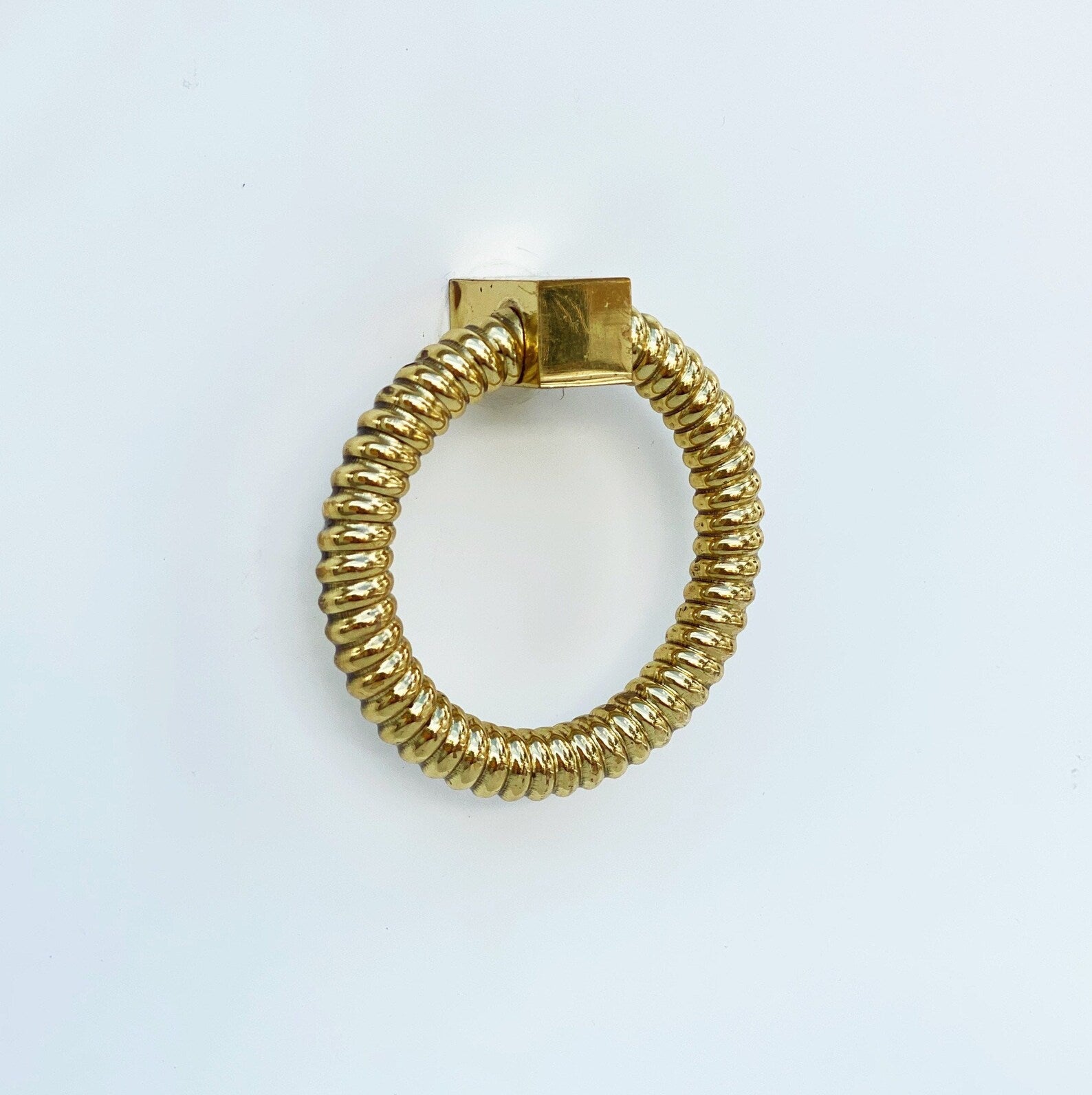 Polished Brass Rope Ring Pull Cabinet Knob - Vintage Style Drawer Handle for Kitchen Cabinets, Dressers & Furniture Hardware (Set of 10) - Perfect for Home Renovation & DIY Projects