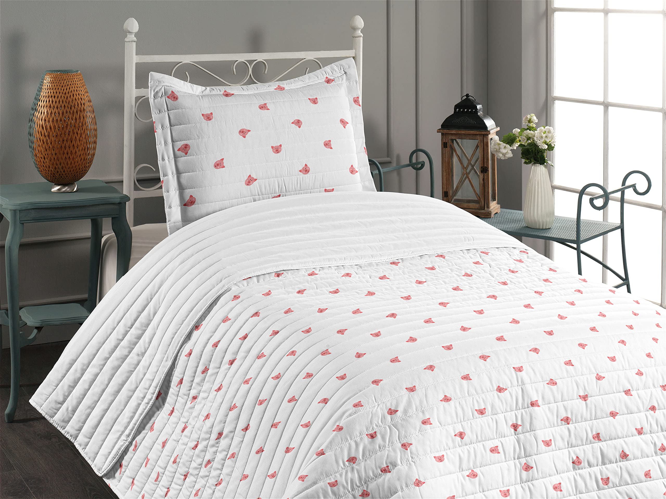 Lunarable Pig Microfiber Bedspread Set - Cute Cartoon Pig Design with Happy Hayfield Theme, Soft Twin Size Bedding Set Includes Comforter & Pillow Sham in White Pale Pink Coral | Perfect for Kids' Room, Farmhouse Decor & Cozy Bedroom