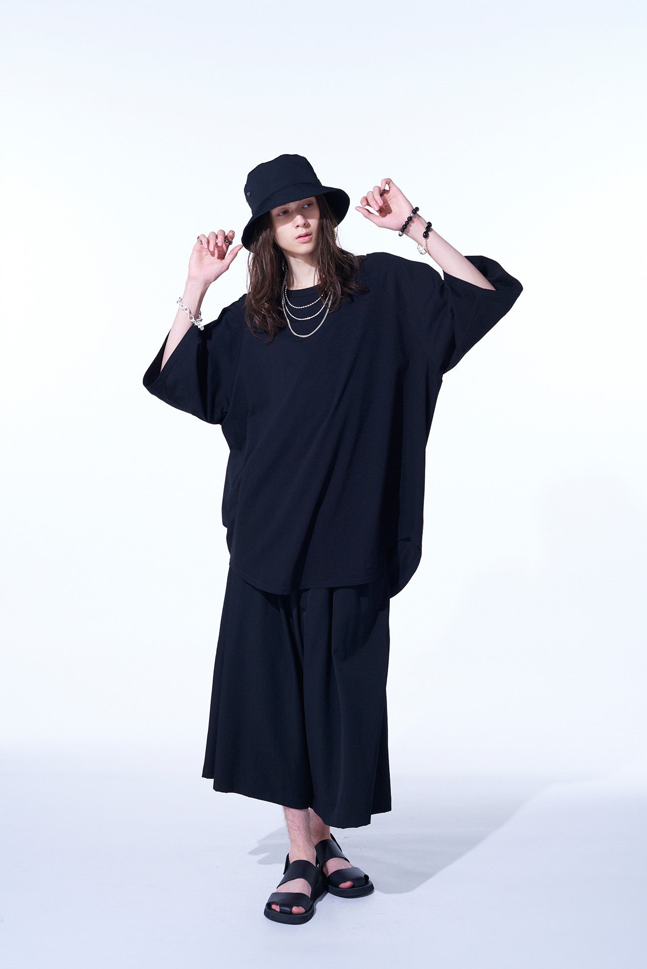 Oversized Cotton Jersey Raglan Sleeve T-Shirt with Back Center Stitch - Comfortable Casual Wear for Everyday Outfits & Street Style Fashion