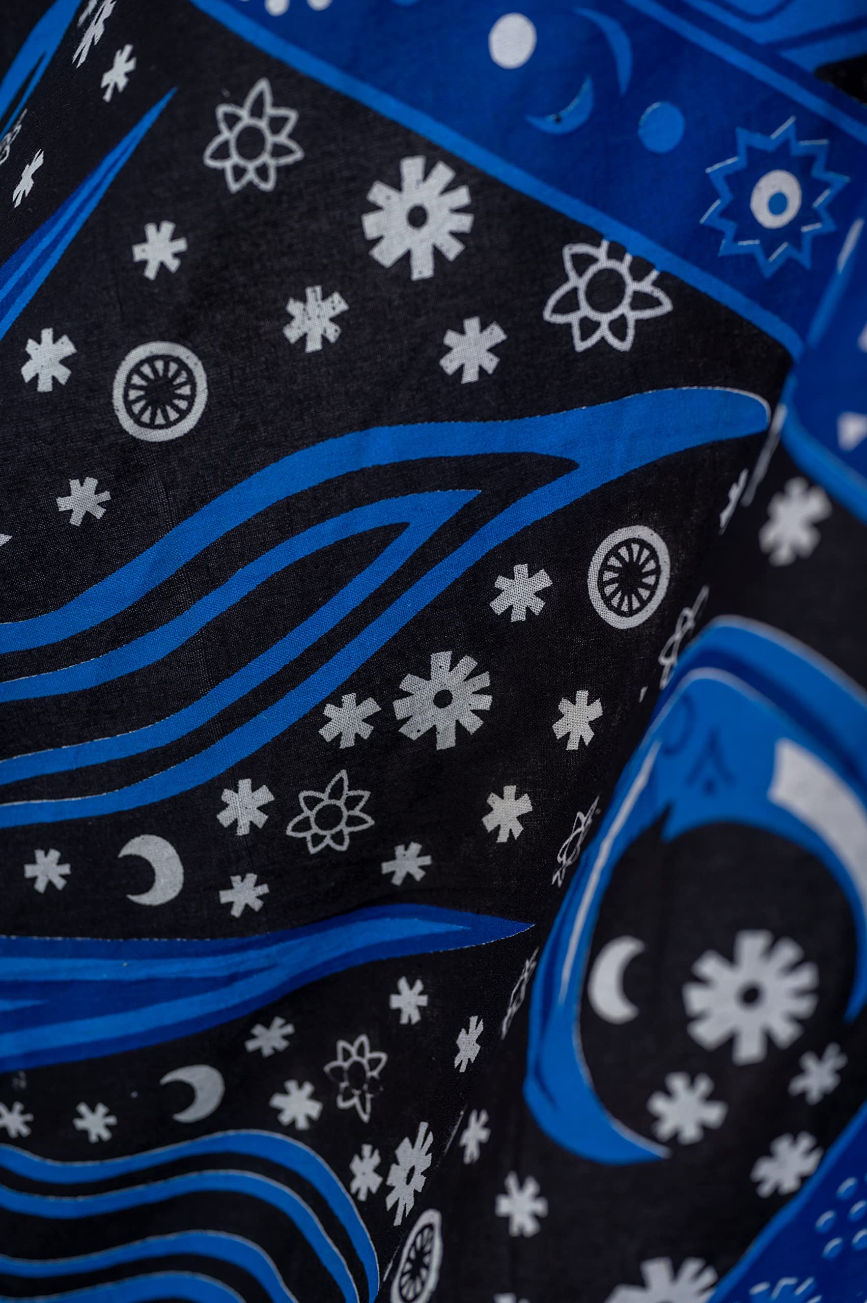 Celestial Tie Dye Moon Tapestry - Blue Boho Wall Hanging for Bedroom & Dorm Decor