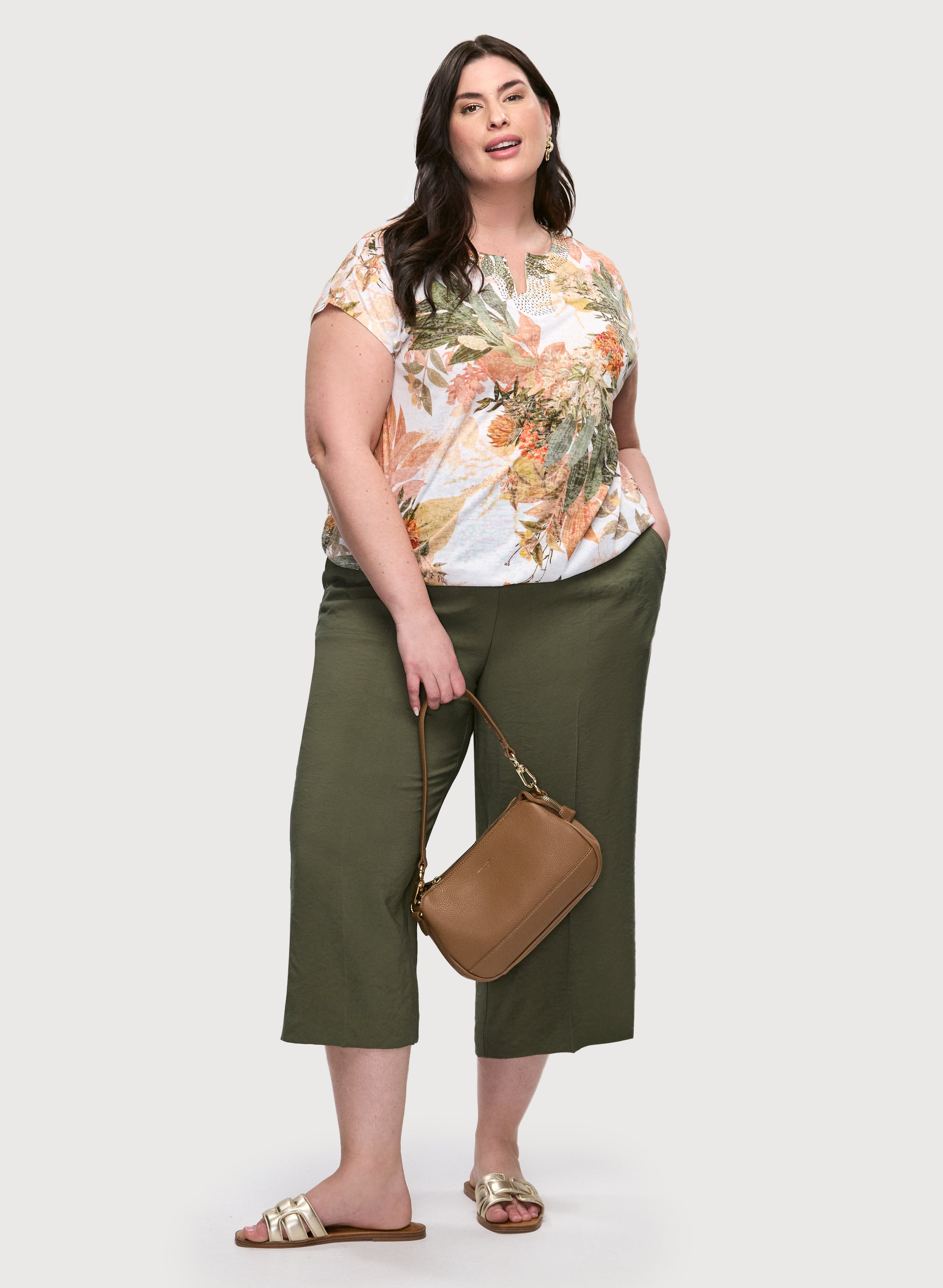 Embellished Floral Burnout T-Shirt & Pull-On Straight Leg Capris Set - Women's Casual Outfit for Summer, Beach, and Vacation Wear