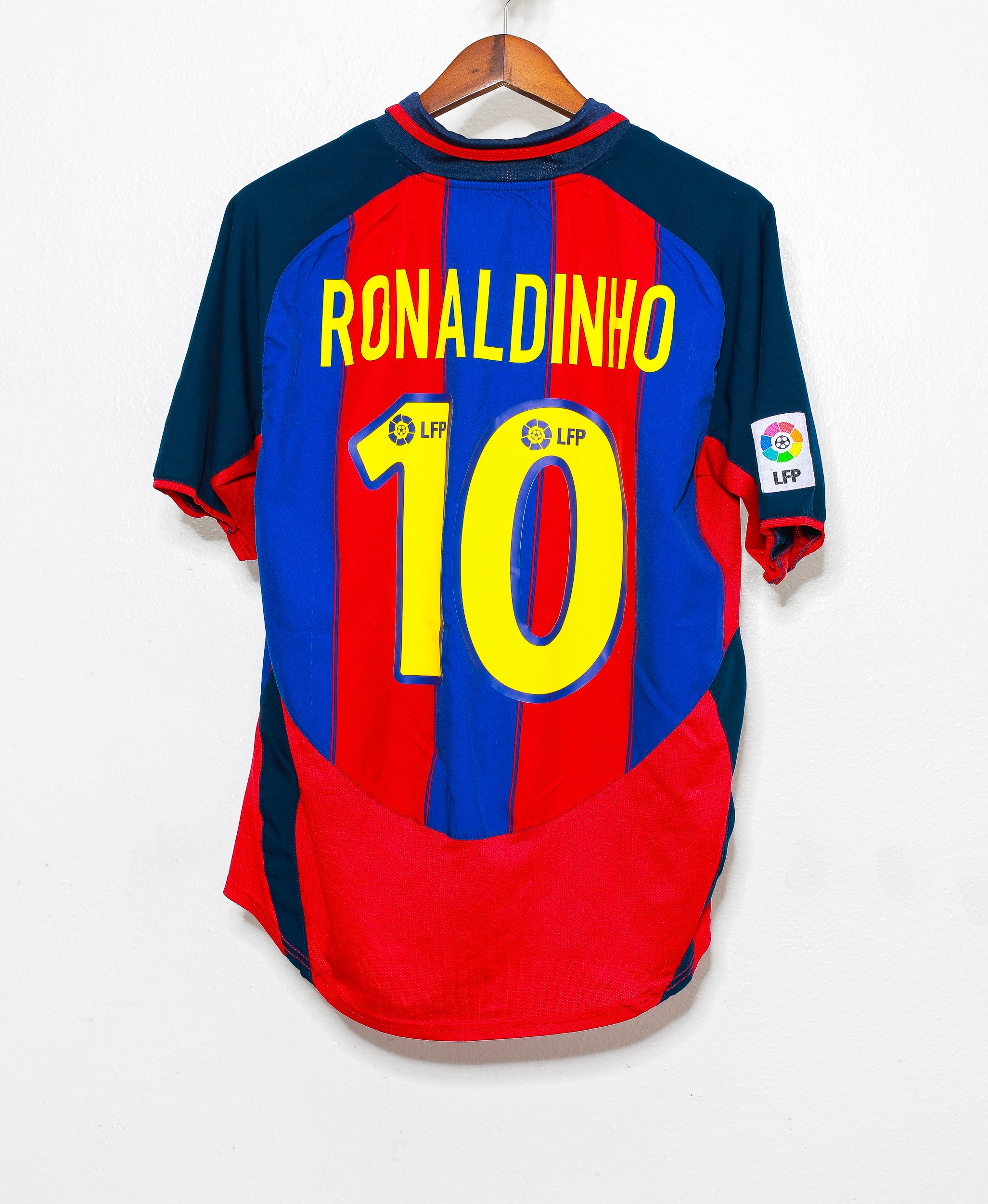 Authentic 2003 FC Barcelona Home Jersey #10 Ronaldinho (Medium) - Perfect for Soccer Fans, Collectors, and Match Day Outfits