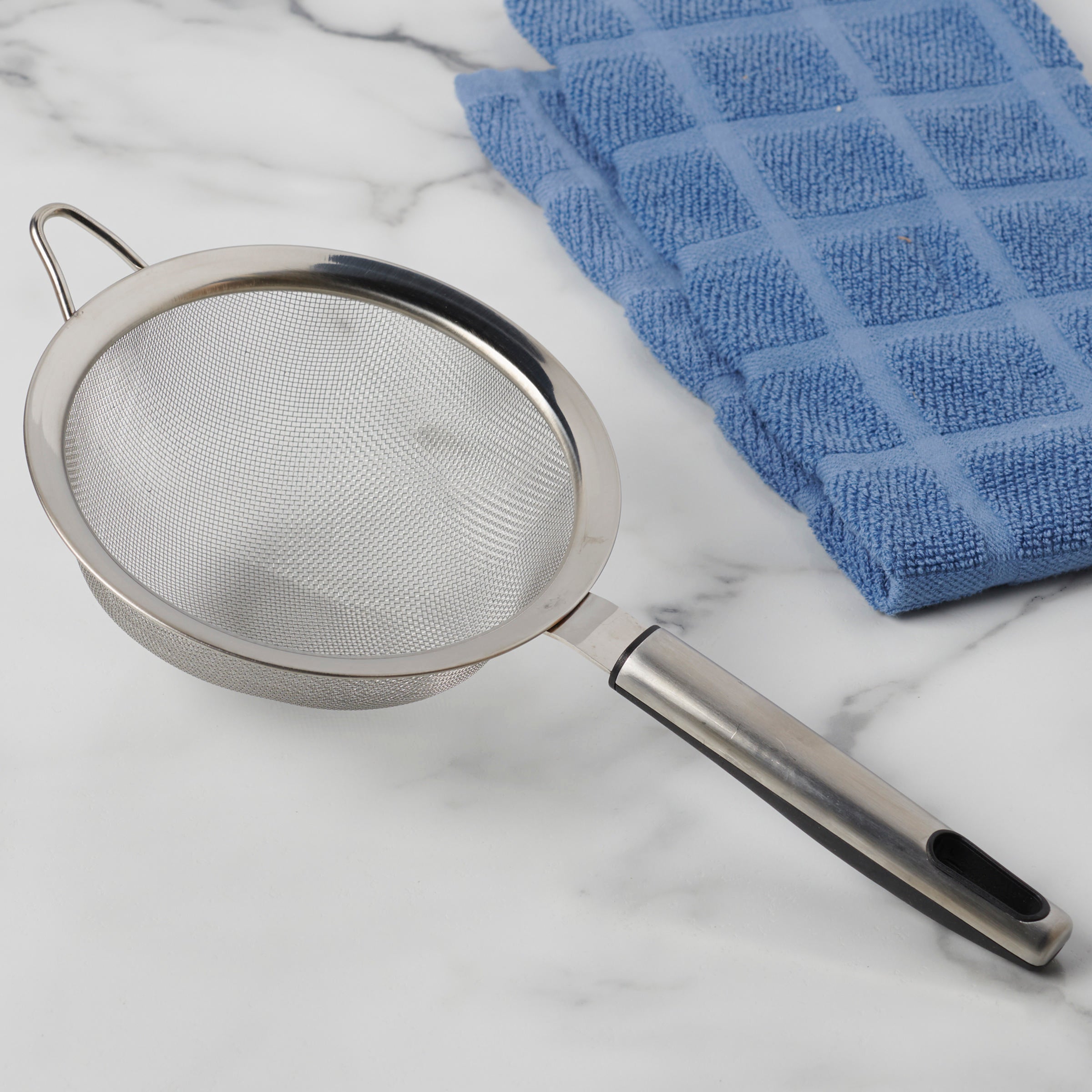Premium 6-Inch Stainless Steel Kitchen Strainer - Fine Mesh Colander for Pasta, Vegetables, and Fruits - Ideal for Cooking, Baking, and Food Prep