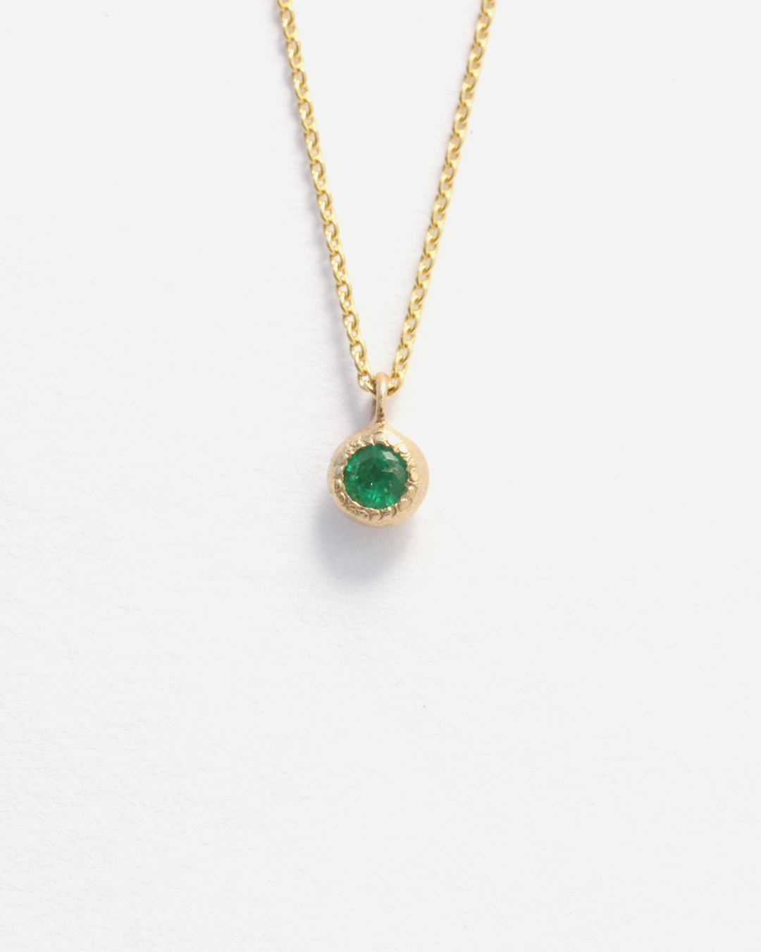 Stunning Emerald Pendant Necklace - Elegant Green Gemstone Jewelry for Women | Perfect Gift for Birthday, Anniversary & Special Occasions