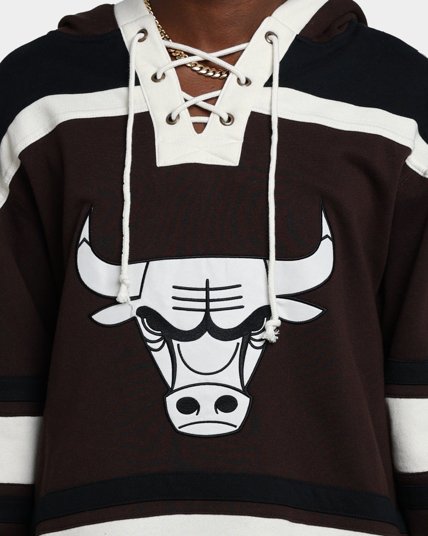 47 Brand Chicago Bulls Superior Lacer Hoodie Brown - Men's NBA Team Pullover Sweatshirt for Basketball Fans & Streetwear Fashion