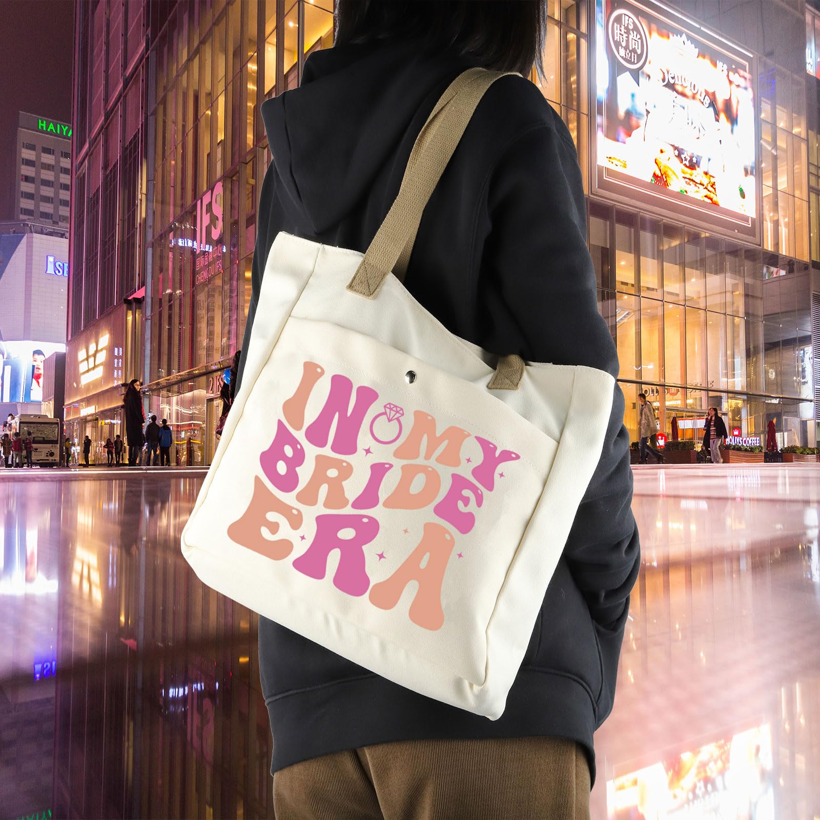 WCGXKO Bride Wedding Tote Bag - Perfect Bride To Be Gift, 'In My Bride Era' Beach Bag for Wedding Day & Bridal Shower - Great for Bachelorette Parties, Honeymoon Travel & Beach Weddings