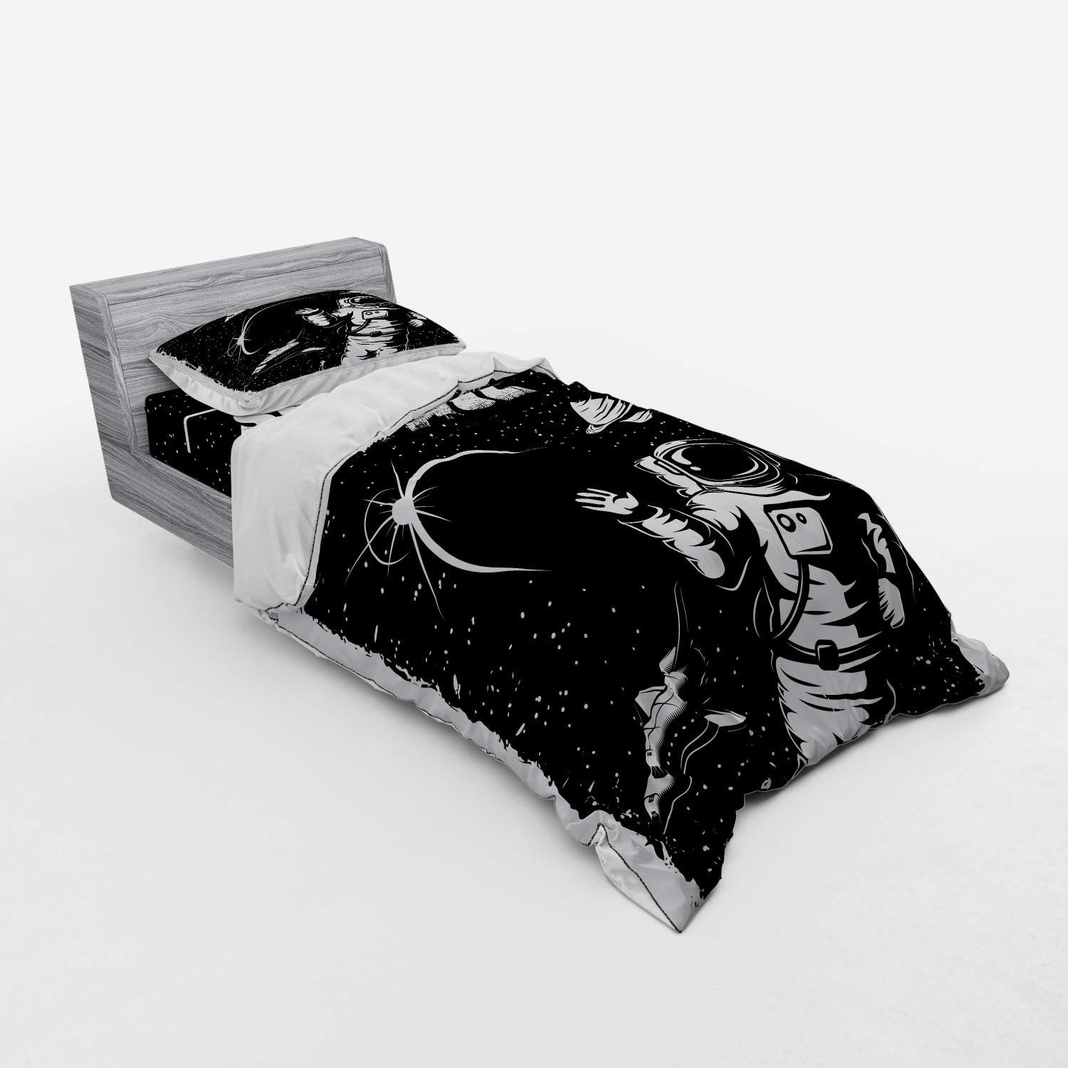 Ambesonne Astronaut Duvet Cover Set - 3 Piece Twin Size Space Theme Bedding with Retro Astronaut, Spacecraft & Planets Design - Perfect for Kids' Rooms, Space Enthusiasts & Sci-Fi Decor